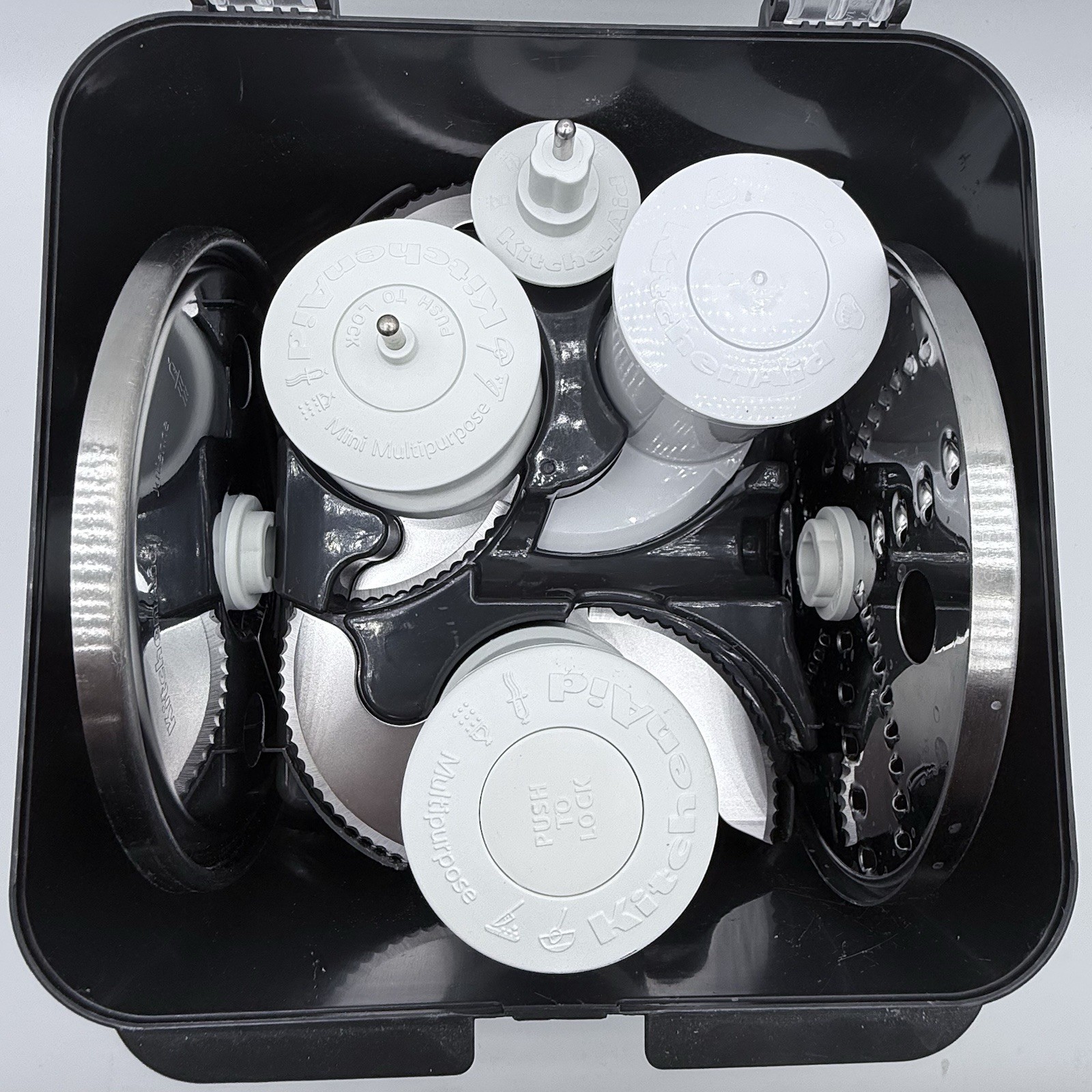 KitchenAid Fresh Prep Slicer Shredder Attachment w/ Julienne Coarse Disc KFP1133