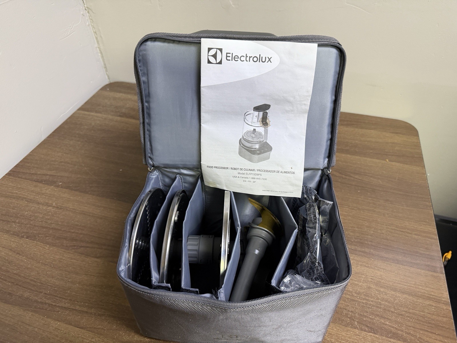 Electrolux Food Processor Masterpiece Collection with Attachments Cord Keeper