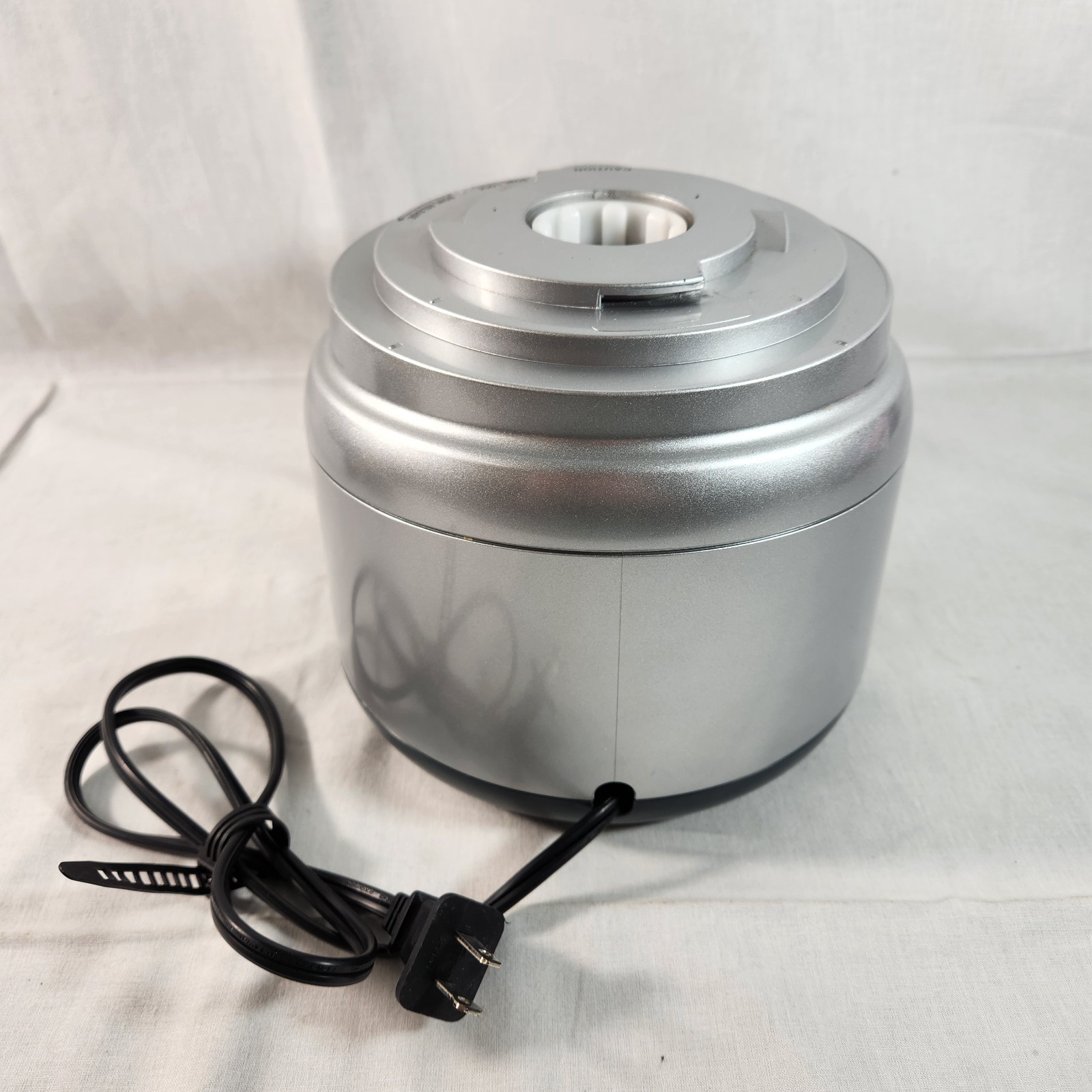 OEM Cuisinart CFP-26SVPC 13-Cup Food Processor MOTOR BASE ONLY Tested See Video
