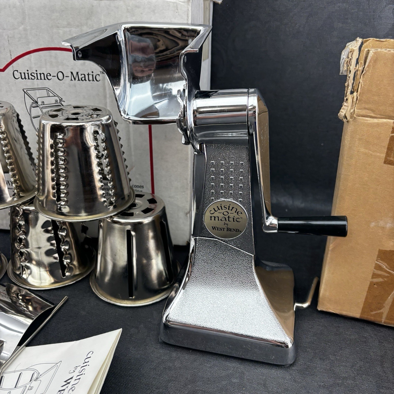 New Westbend Cuisine O Matic Manual Cutter Food Processor 5 Cutting Cone Chrome