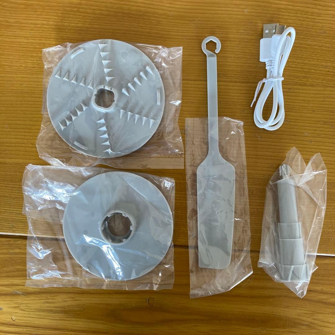 Recolte Cordless Capsule Cutter Bonne RCP-7 Cream White 8 roles in 1 DC5V 2.0A