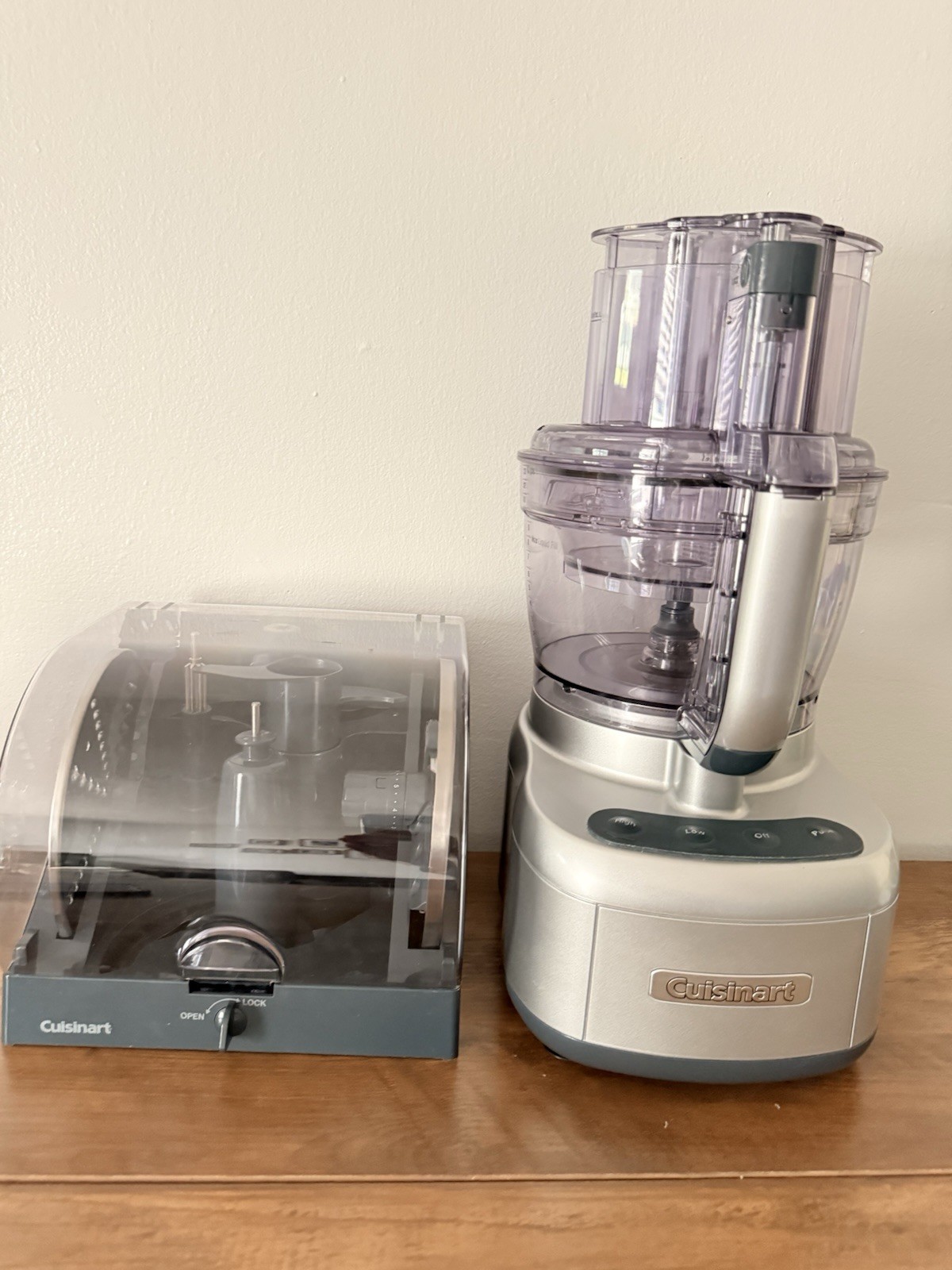 Cuisinart Elemental 13 Cup Food Processor CFP-26SVPC perfect condition