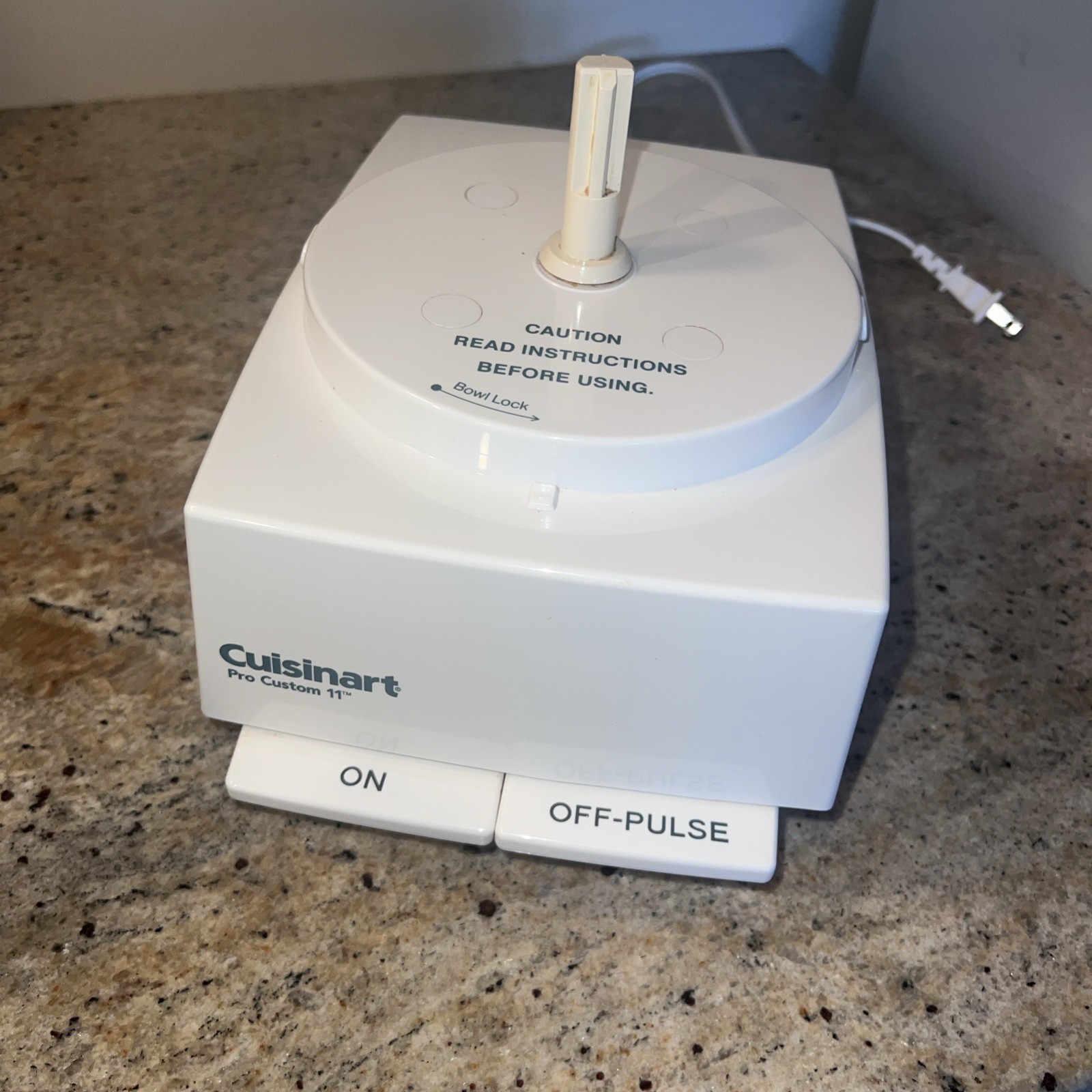Cuisinart Custom 14, 14-Cup Food Processor, White, BASE MOTOR ONLY, Tested