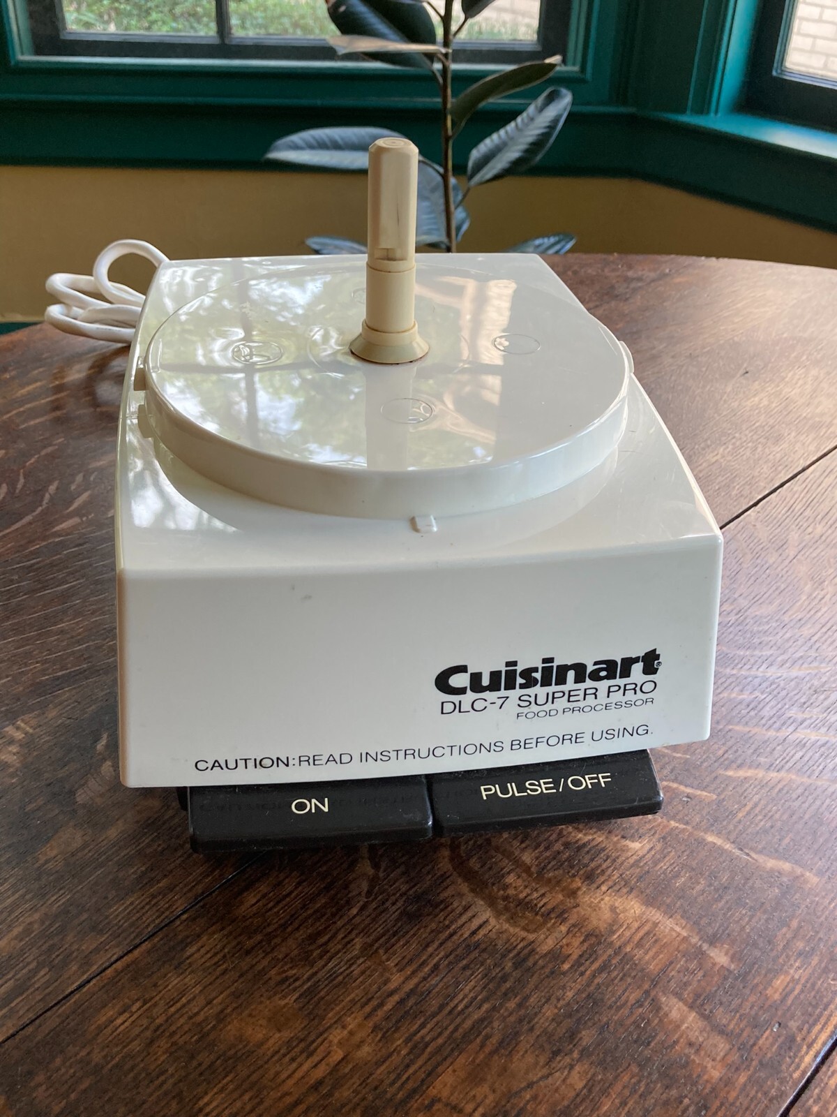 Cuisinart DLC-7 Super Pro Food Processor Motor – Base Unit Only – TESTED WORKS!!