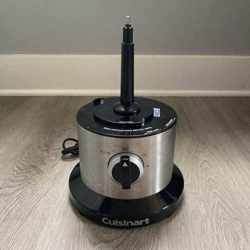 Cuisinart DLC-6 Food Processor Replacement Motor Base Black / Silver Never Used