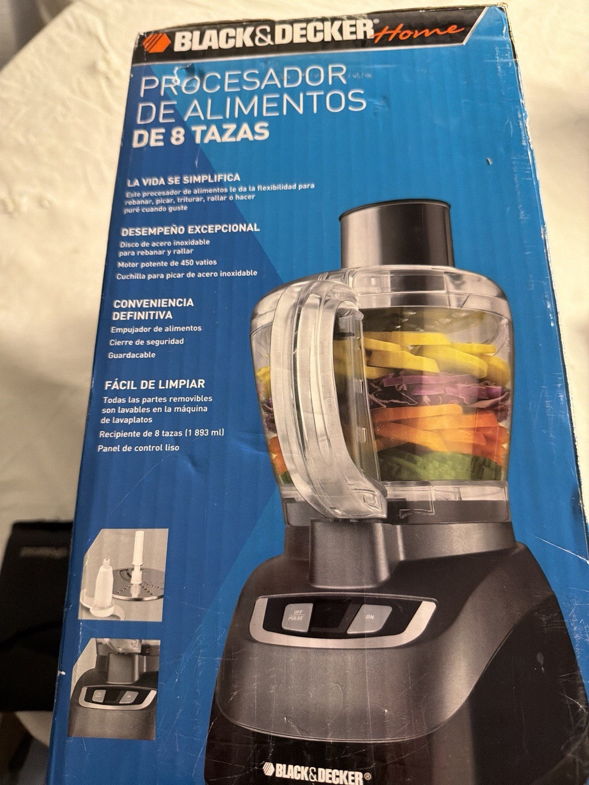 BLACK+DECKER 8-Cup Food Processor FP1600B