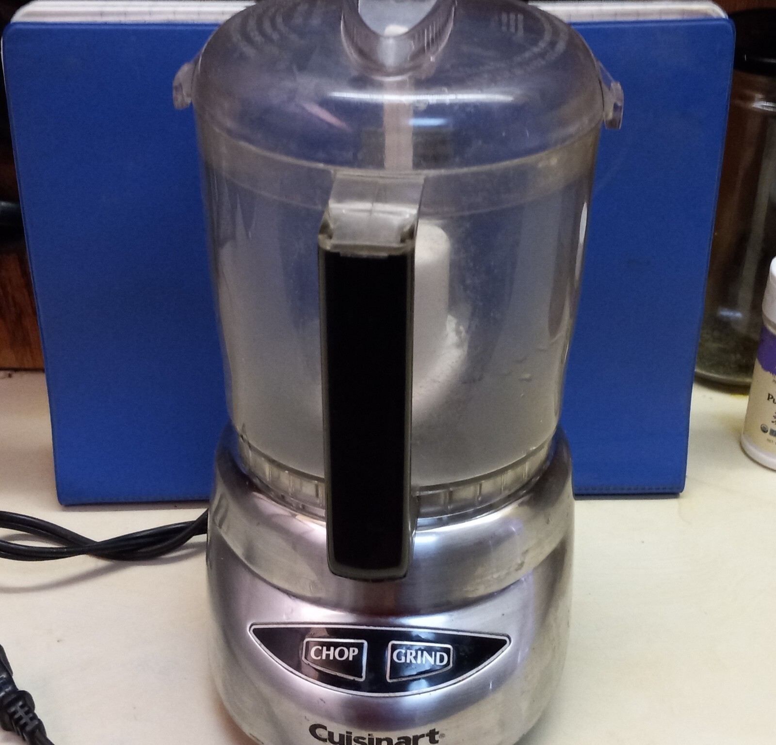 Cuisinart Mini-Prep Plus 4-Cup Food Chopper, Brushed Chrome Model DLC-4CHB Mini.