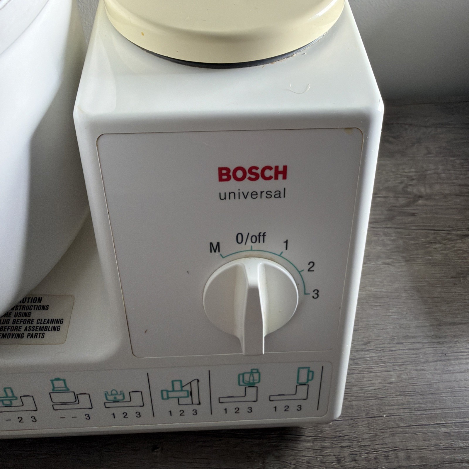 Bosch Universal Mixer Food Processor w/ Attachments MUM 6621 UC