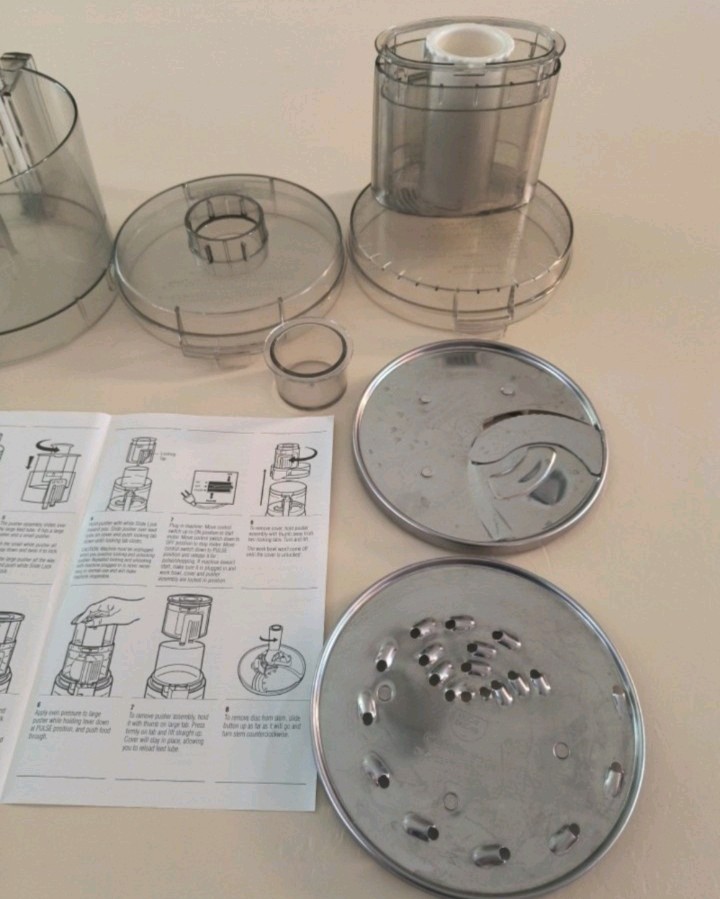 Cuisinart Pro Classic 7-Cup Food Processor White, Blades, Dishwasher-Safe