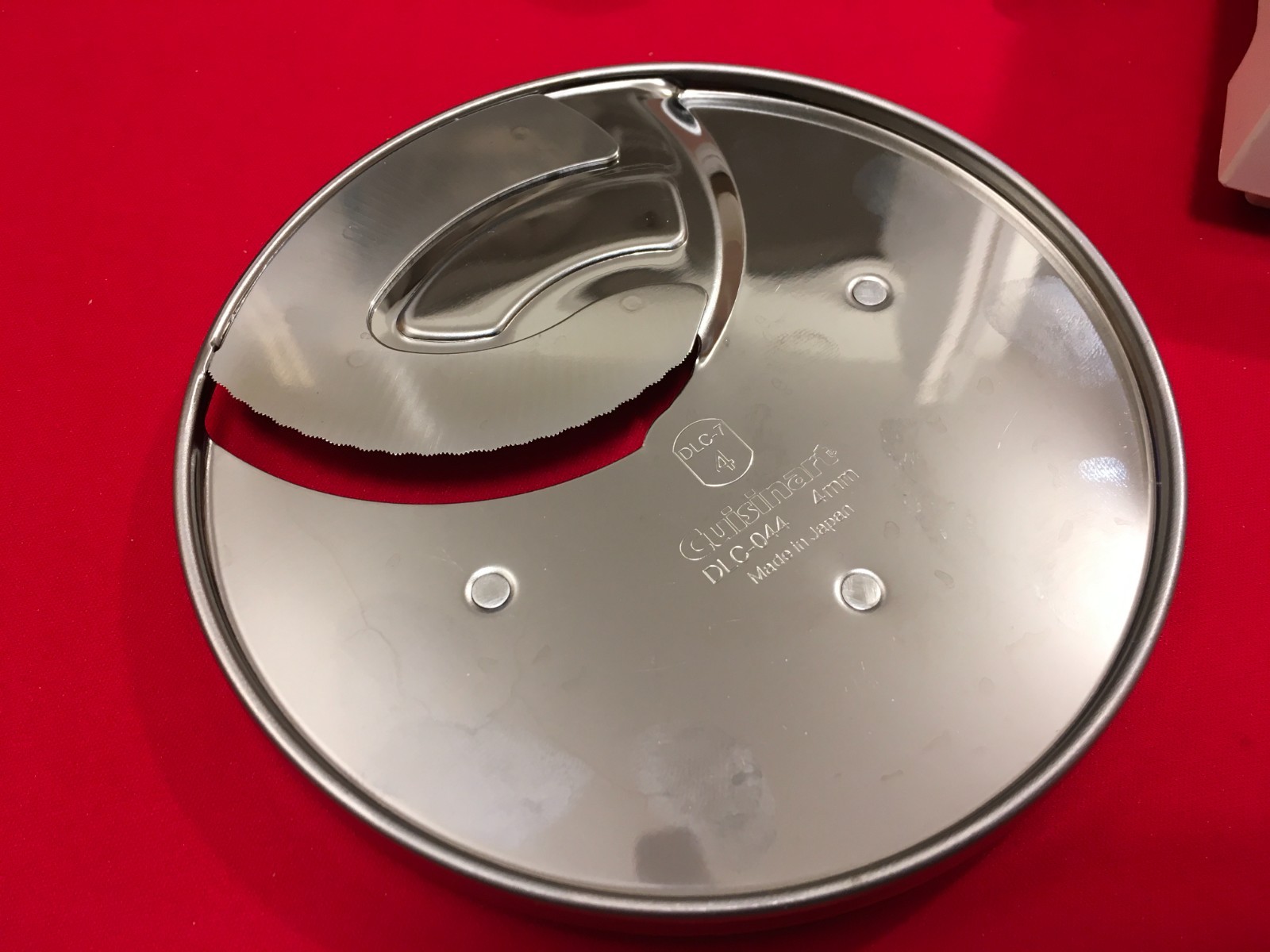 Cuisinart – DLC-077 disc holder and DLC-044 4MM disc