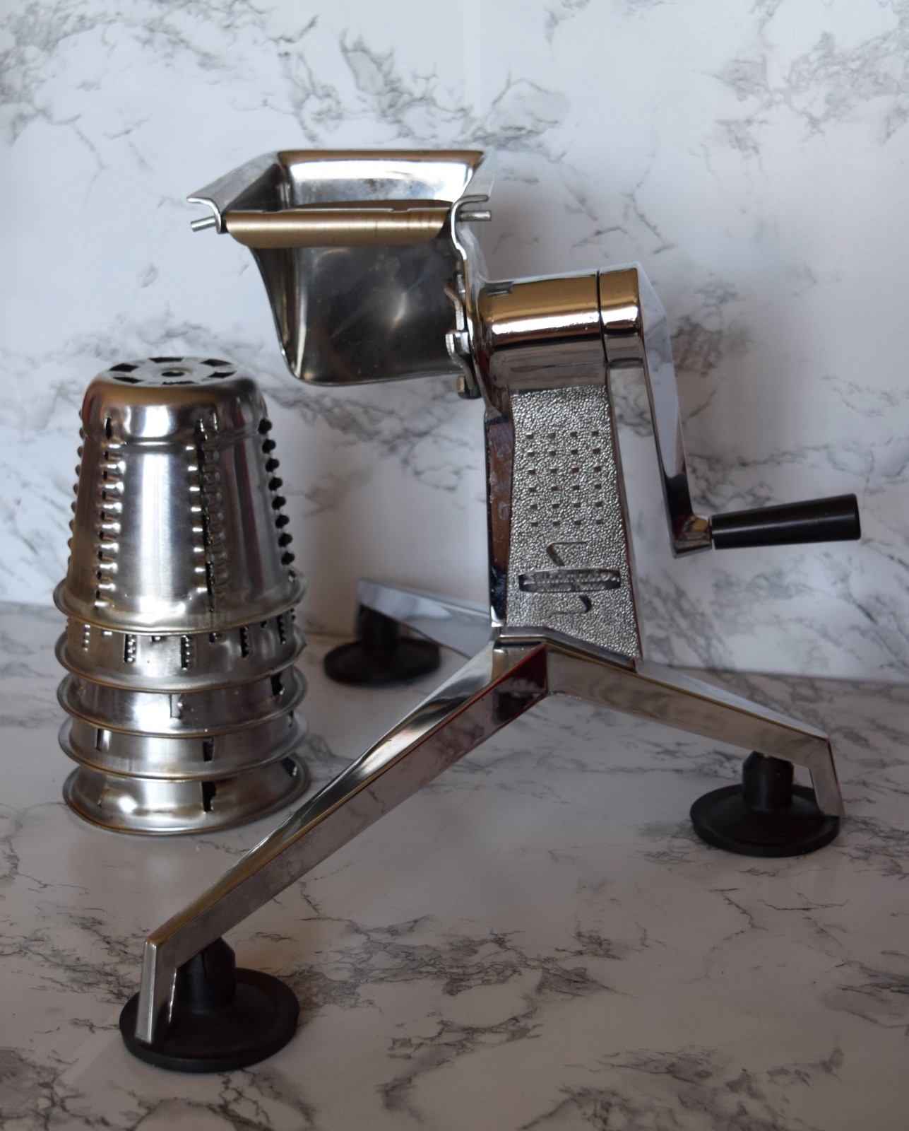 Vintage Saladmaster Dallas Texas Manual Food Processor With 5 Cones