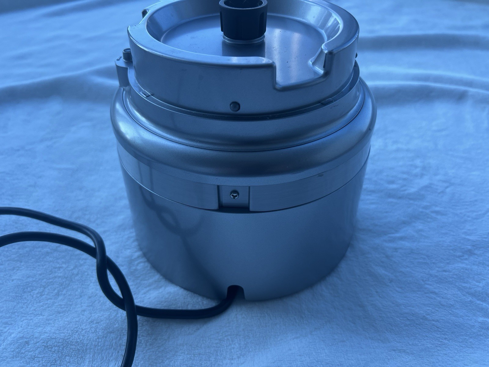 KitchenAid KFP0919CU 9 Cup Plus Food Processor – Contour Silver Motor Base Only