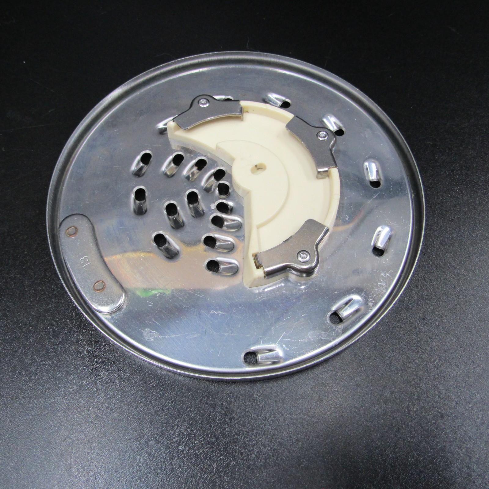 2 Cuisinart DLC 8-10 Discs dlc144 dlc837 and stem