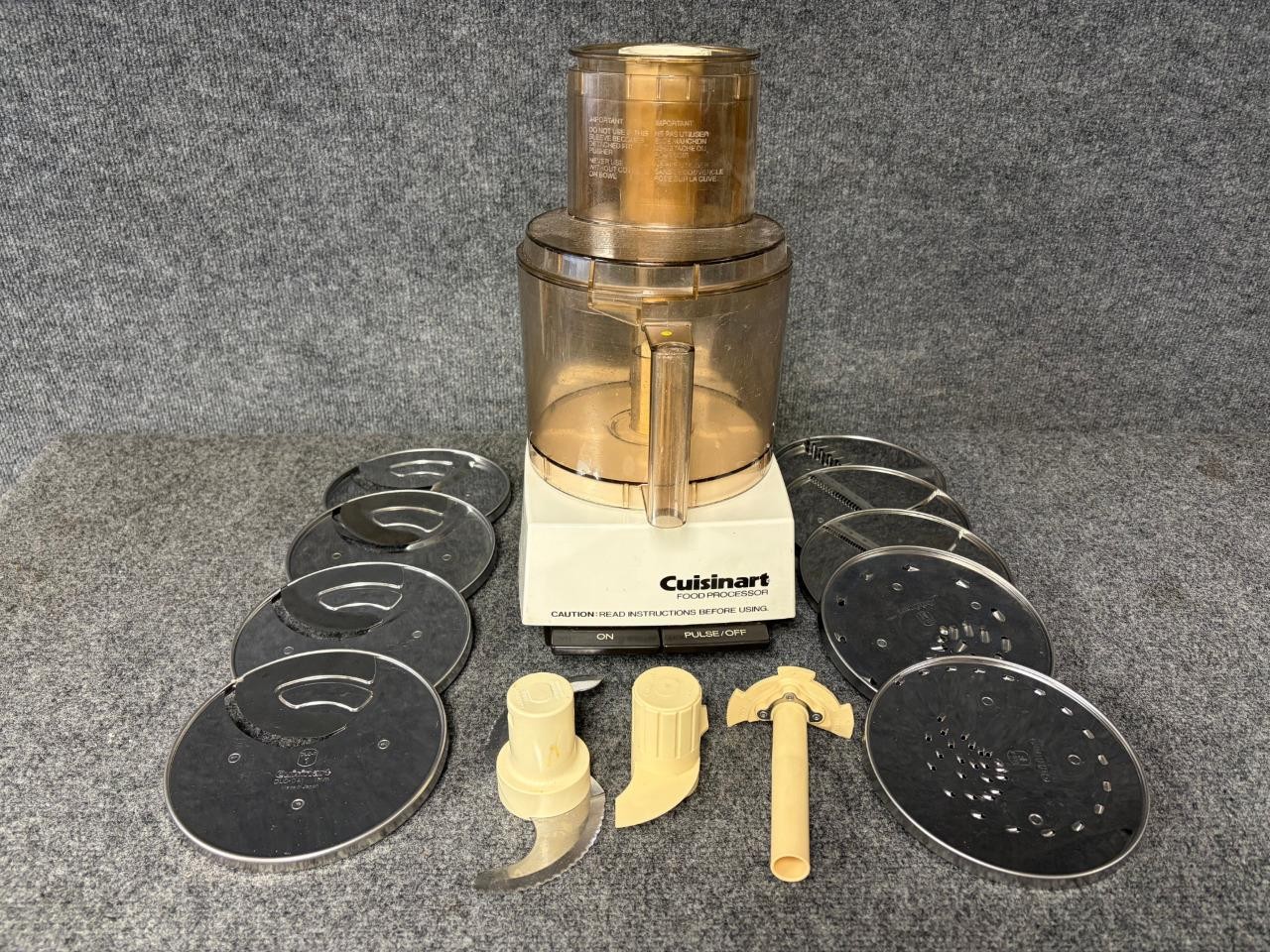 Cuisinart DLC-7 Pro 14 Cup Food Processor Made in Japan with 9 Disc Set