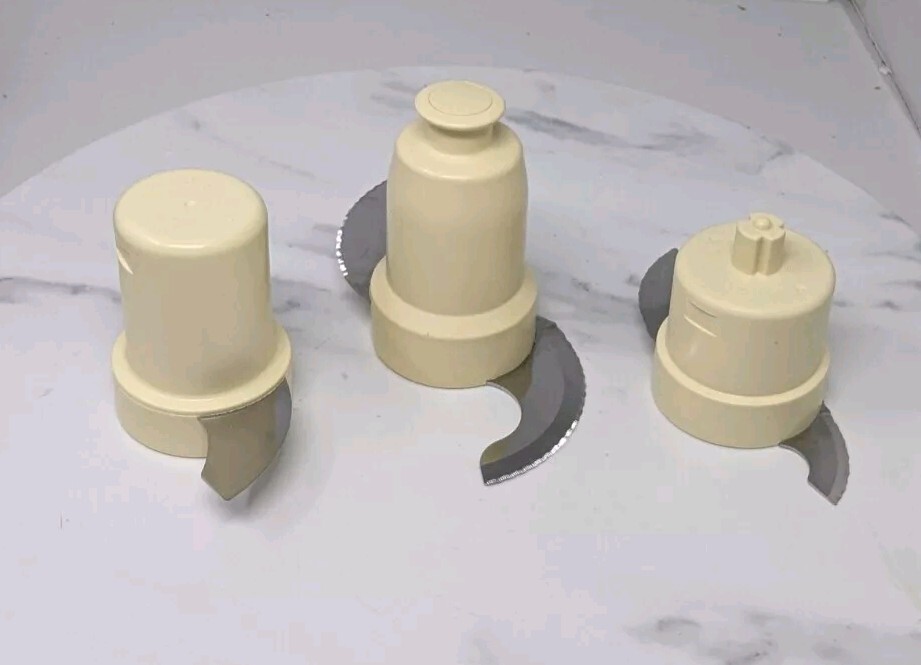 FP-16MDB FP-16LCB FP-16SCB cuisinart food processor, blades lot of three CLEAN