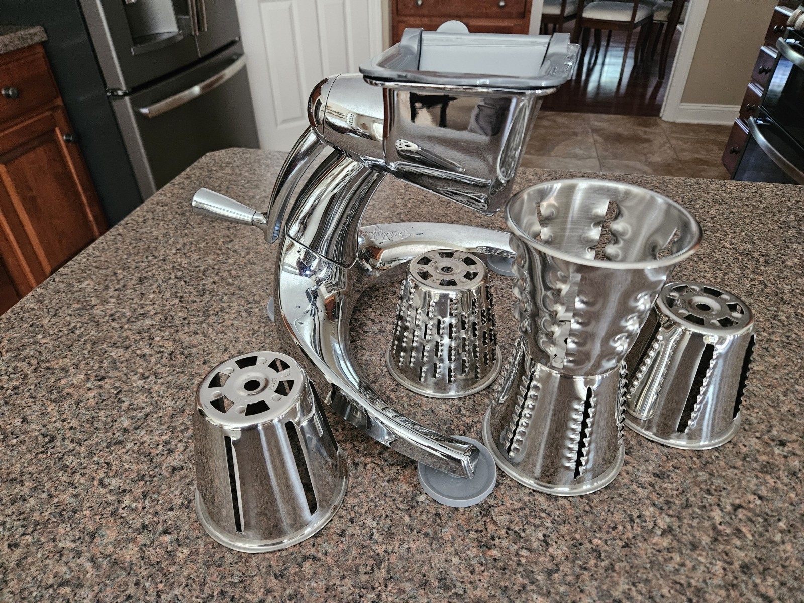 Saladmaster Food Processor V Machine Versa Tec Vegetable Slicer Shredder 5 Cones