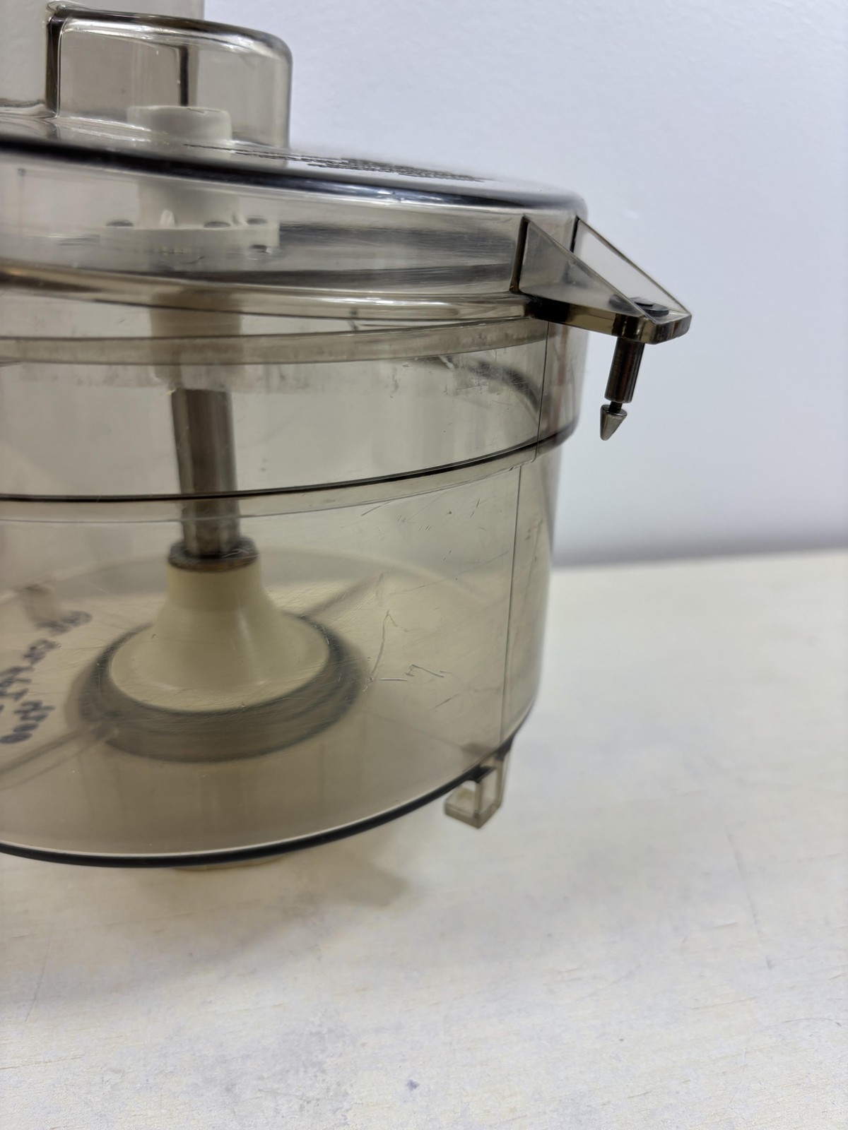 GE D2FP1-4200 Food Processor Bowl Lid Pusher Assembly Replacement Part Tested