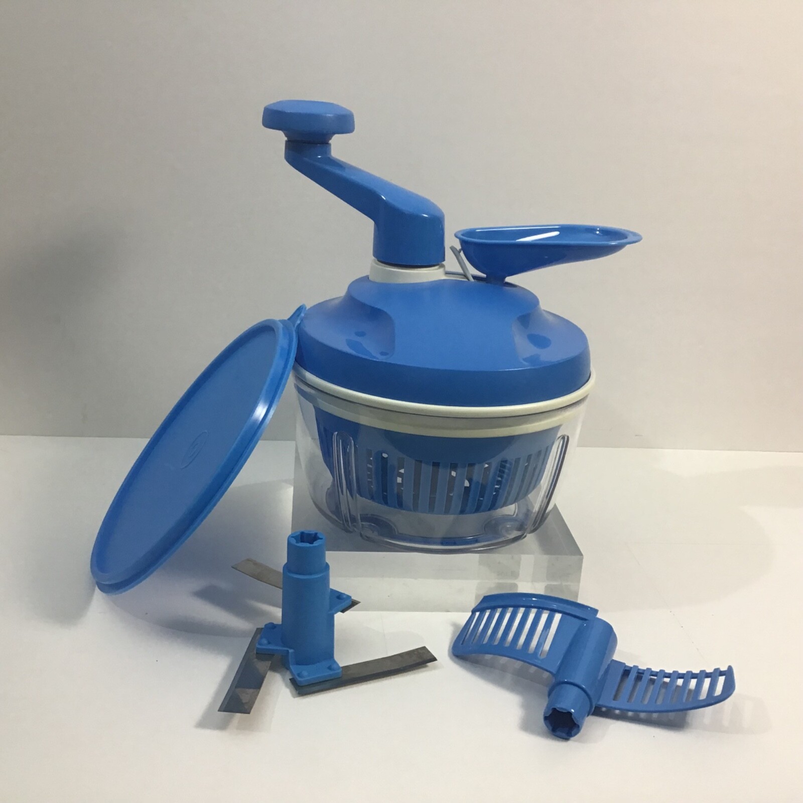 Tupperware 8 pc Blue Quick Chef Pro System Manual Food Processor chopper spinner