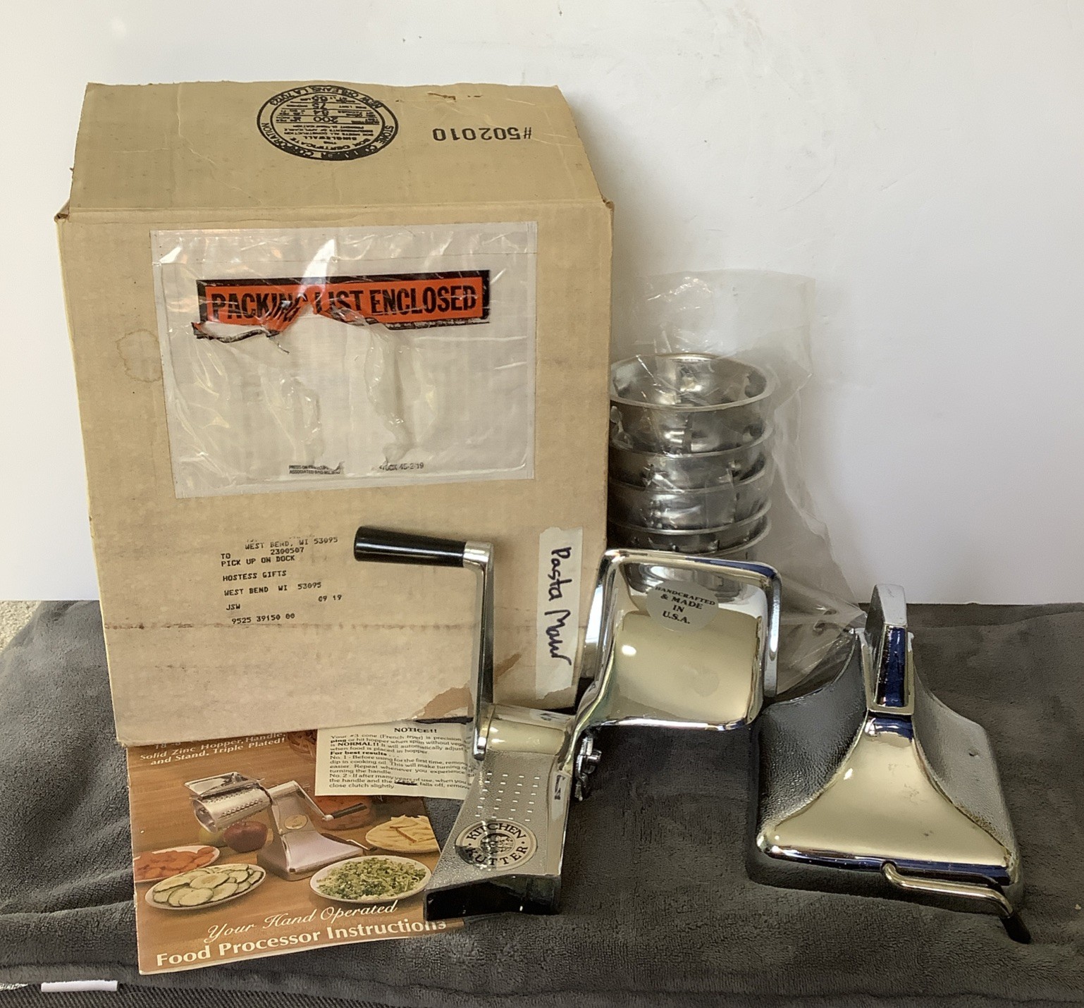 West Bend Kitchen Kutter 4 Cones Manual Food Processor Made in the USA