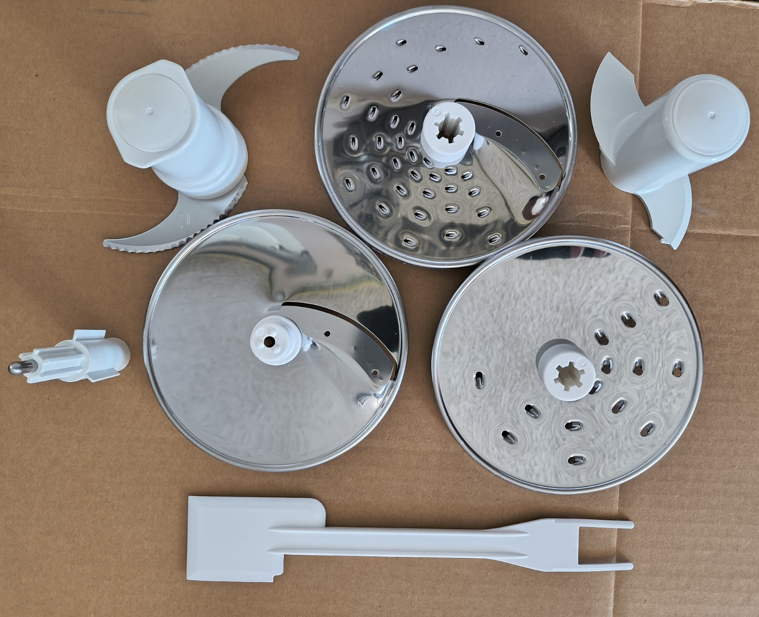 KitchenAid Ultra Power Food Processor 11 Cup KFP-600 W/Attachments Case-IT WORKS