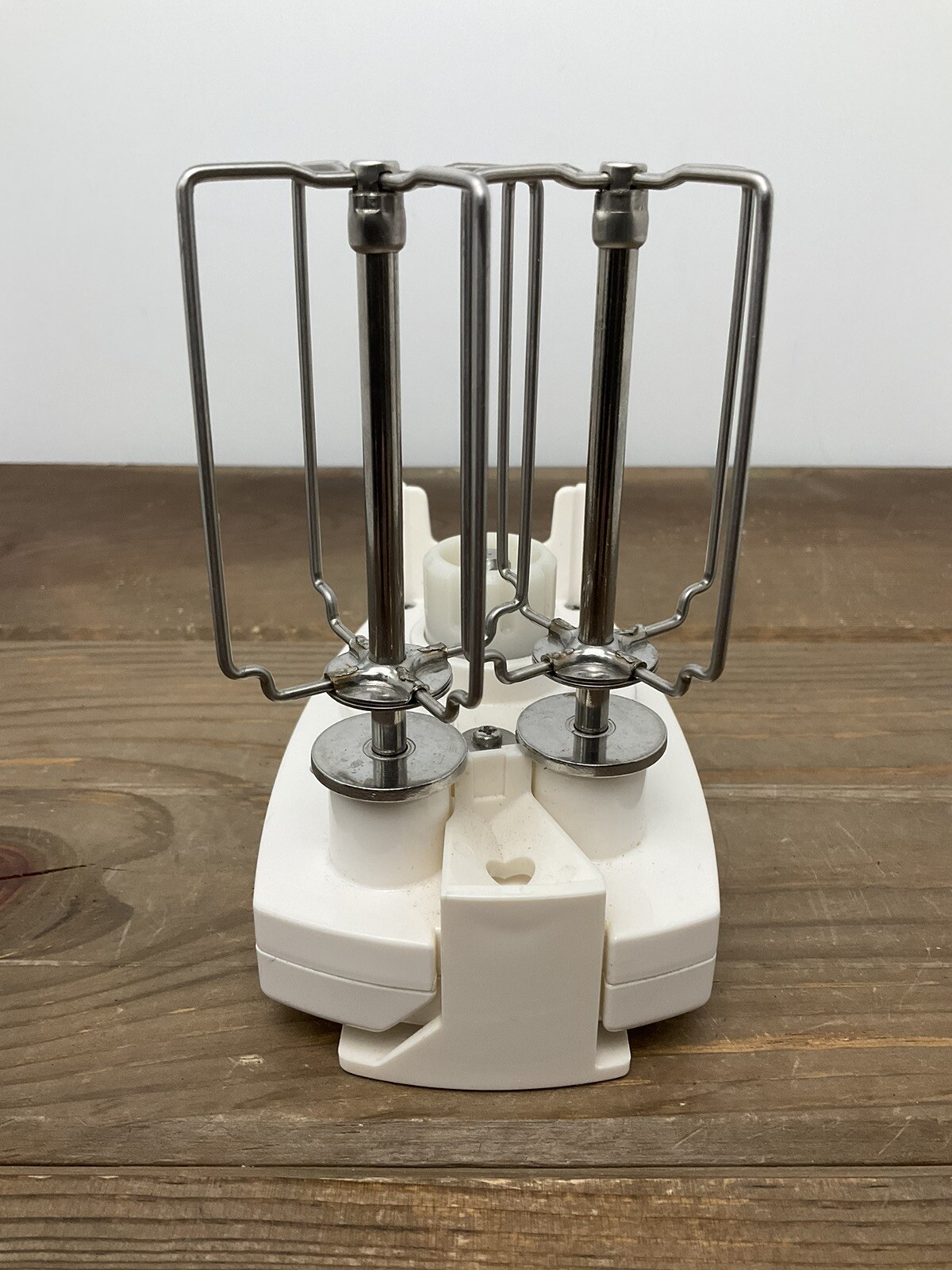 Cuisinart Whisk Attachment Base and 2 Wire Beaters DLC 457 For DLC7
