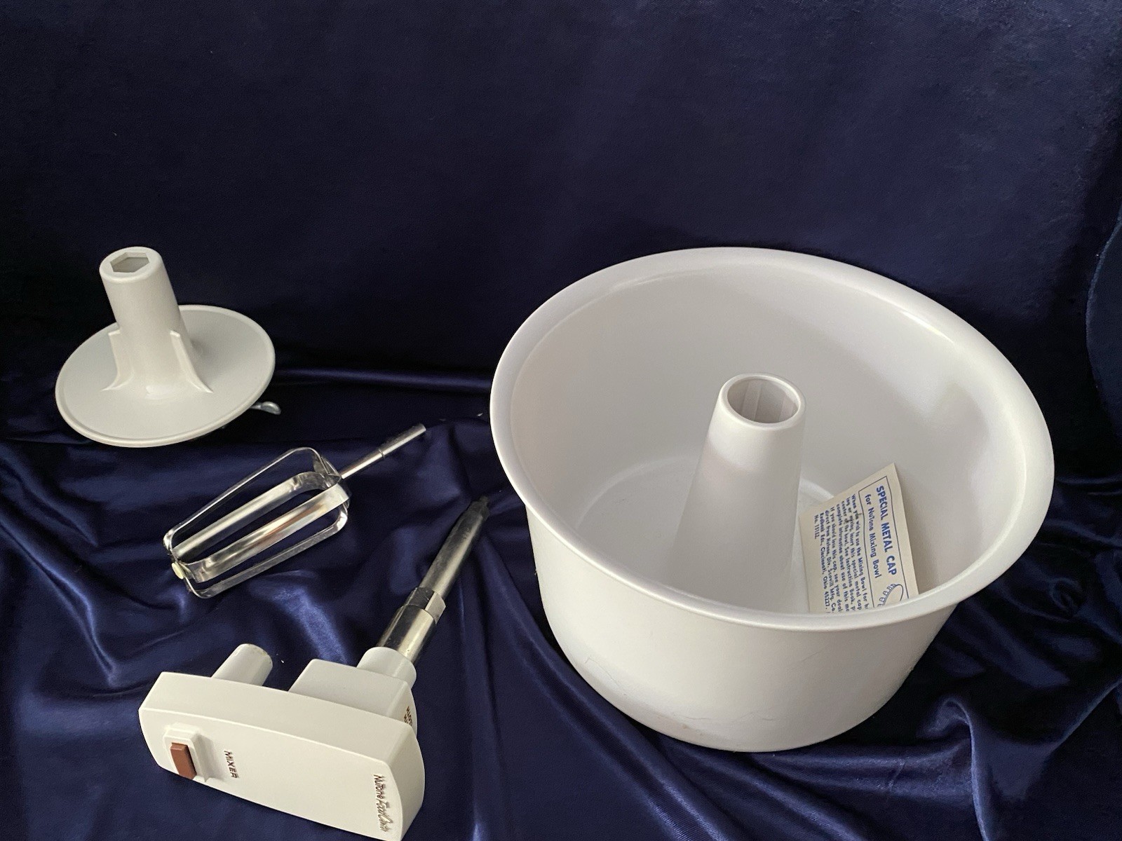 NuTone 260 Food Center Package Power Unit Mixer Blender Knife Sharpener Unused