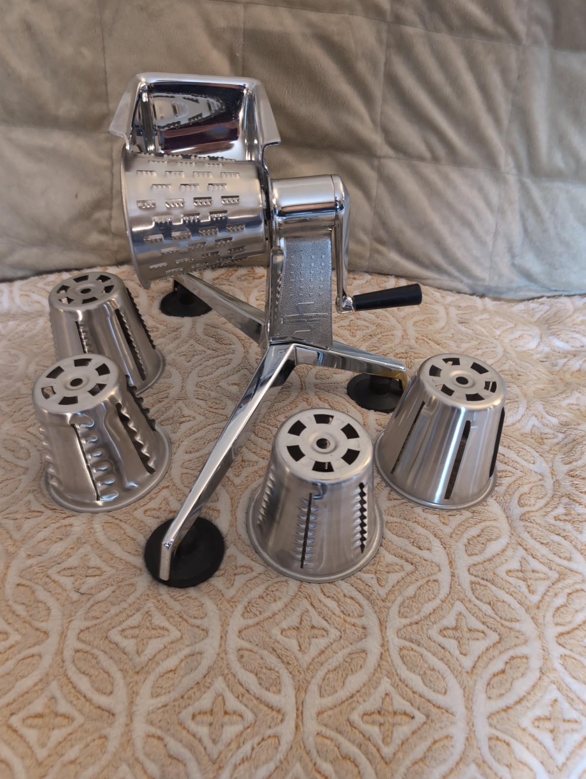 Saladmaster Vintage Five Star Food Processor Chopper Shredder Slicer 5 Cones