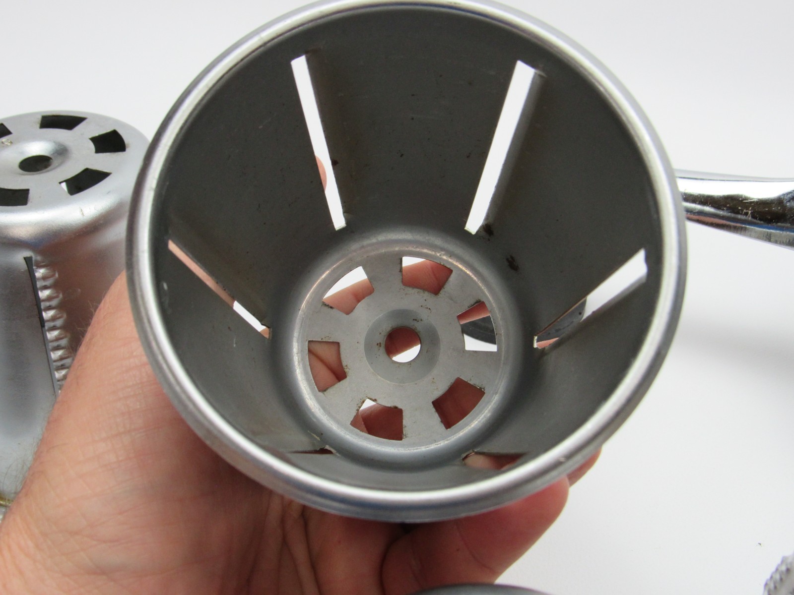 Vintage Saladmaster Food Processor Chopper Shredder Chrome 5 Cones
