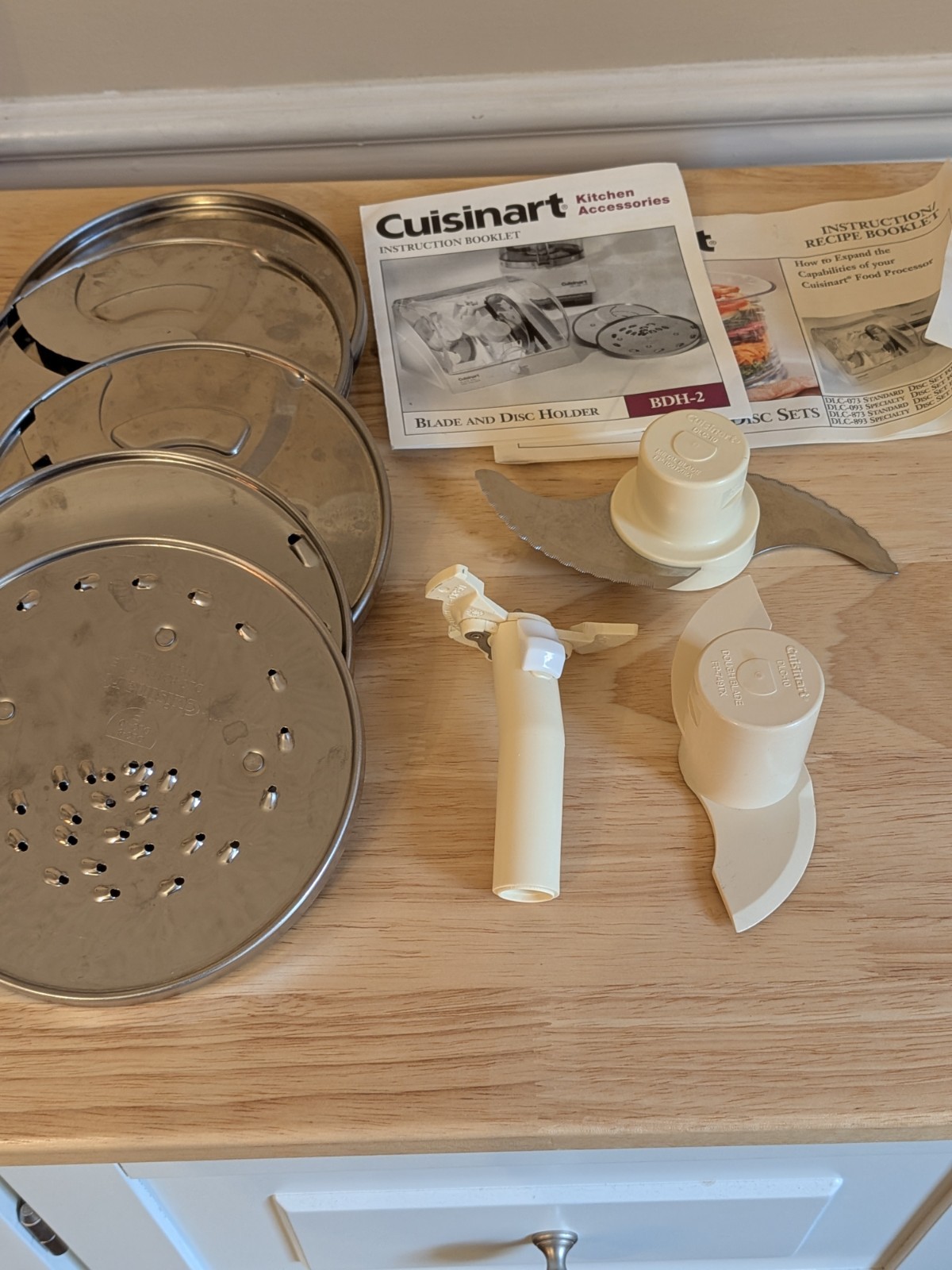 Cuisinart Kitchen DLC-10 Accessories 5 Disc & 3 Other Parts with Instruction