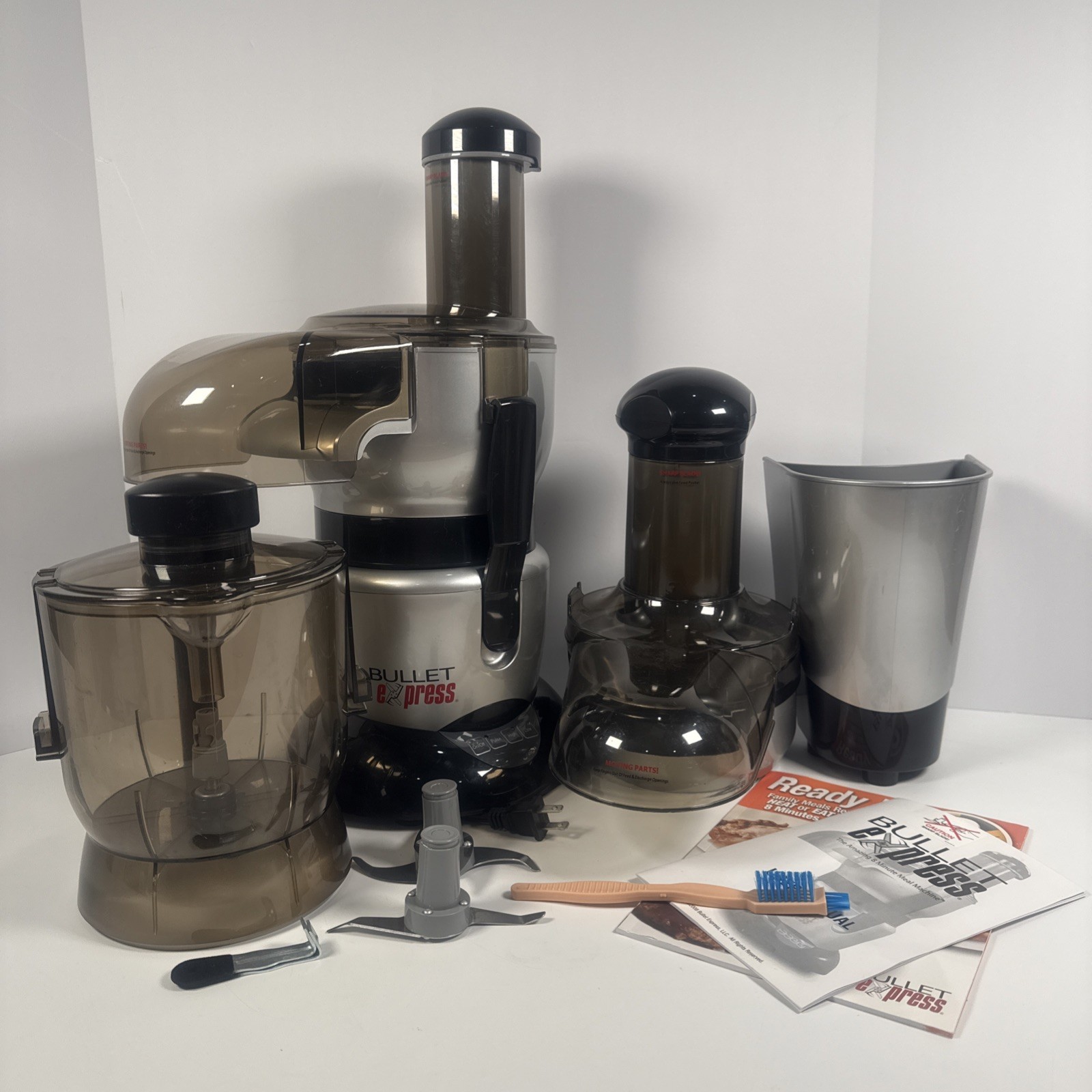 Bullet Express Trio BE-110 Multi-Function Meal Maker Food Processor Mixer Lot