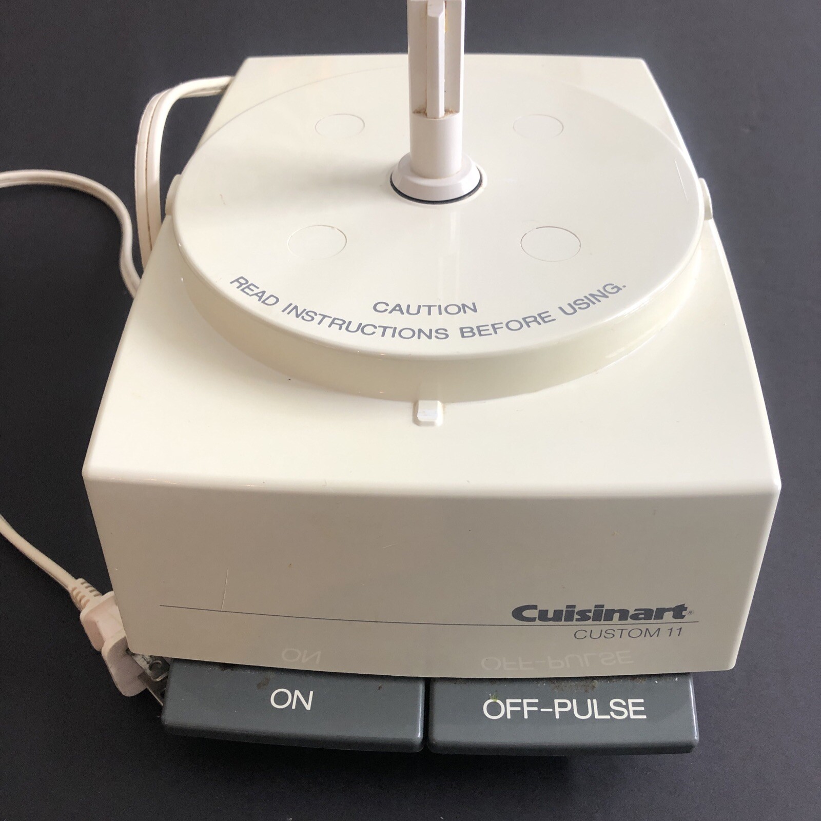 CUISINART Custom 11 Food Processor Motor Base Only DLC-8M WORKS Made in Japan