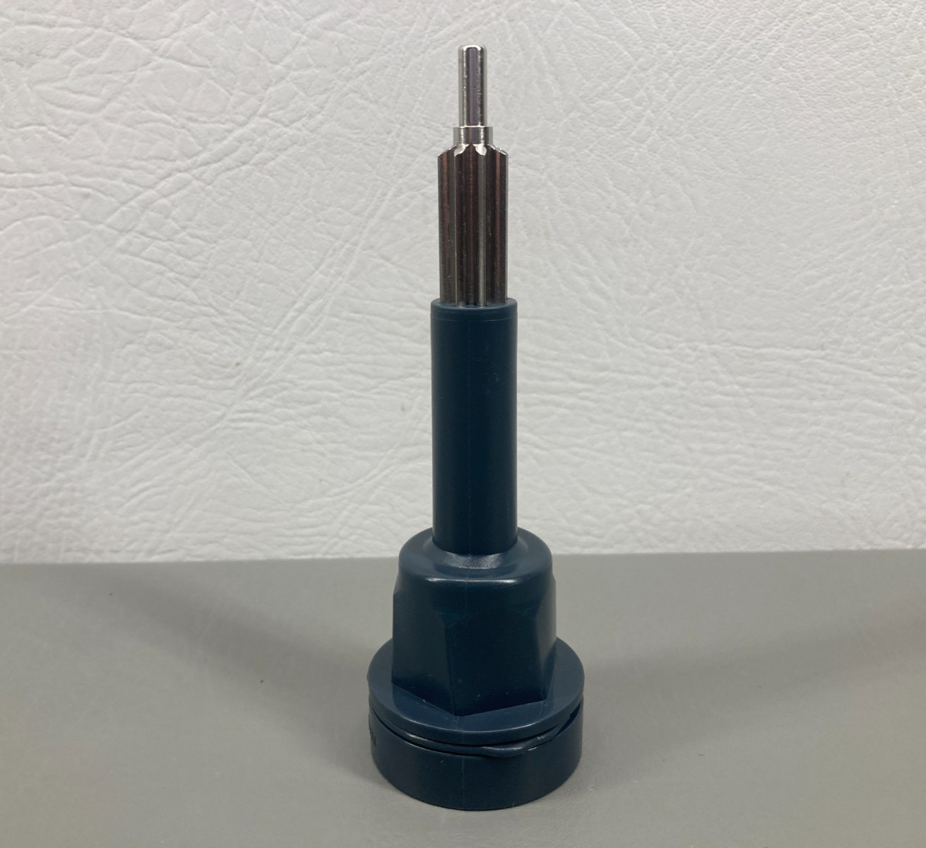 New Cuisinart 13-Cup Processor FP-130 Replacement STEM ADAPTER ONLY FP-130 STEM