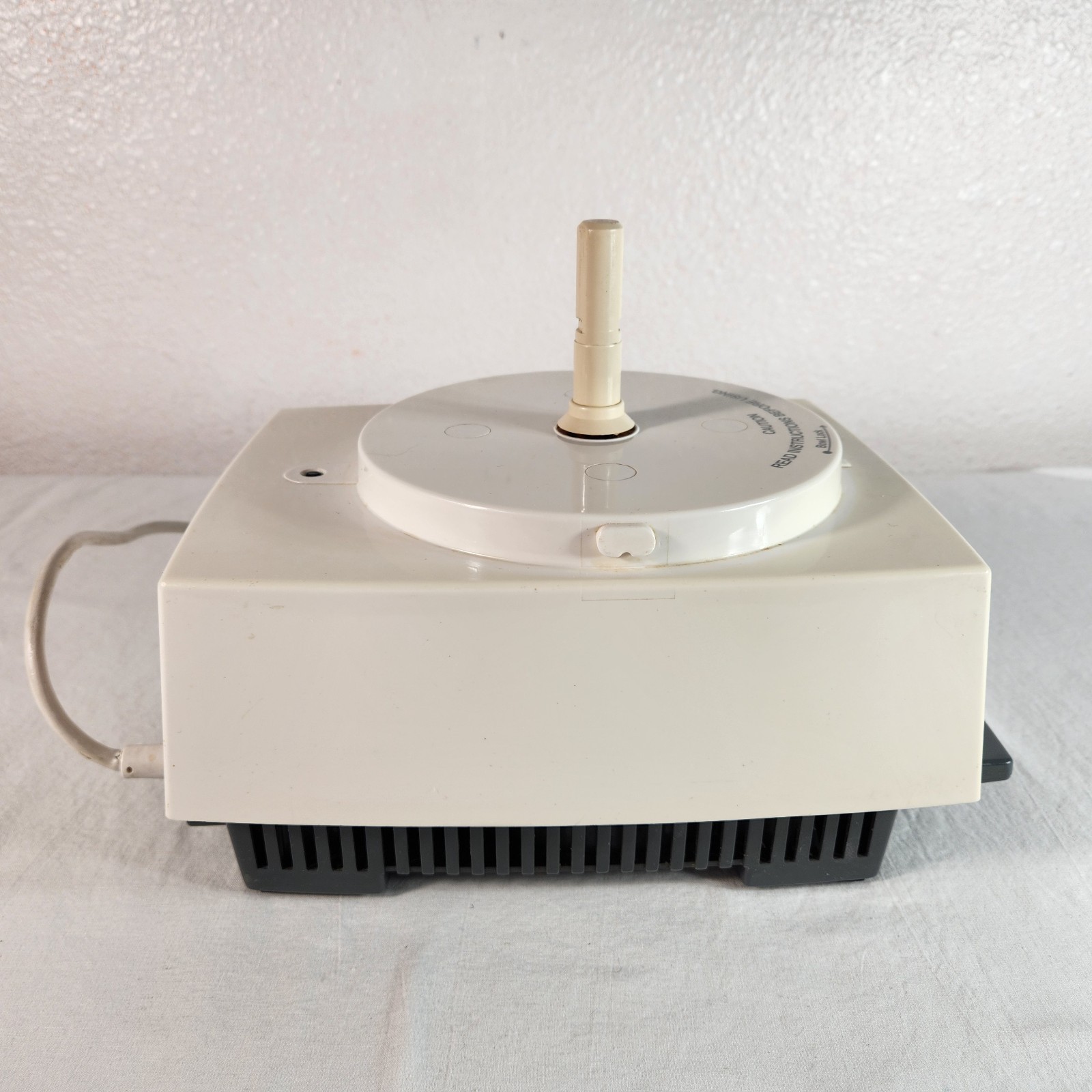 Vintage Cuisinart Pro Food Prep Center DLC-7SFP TX BASE MOTOR UNIT ONLY Tested