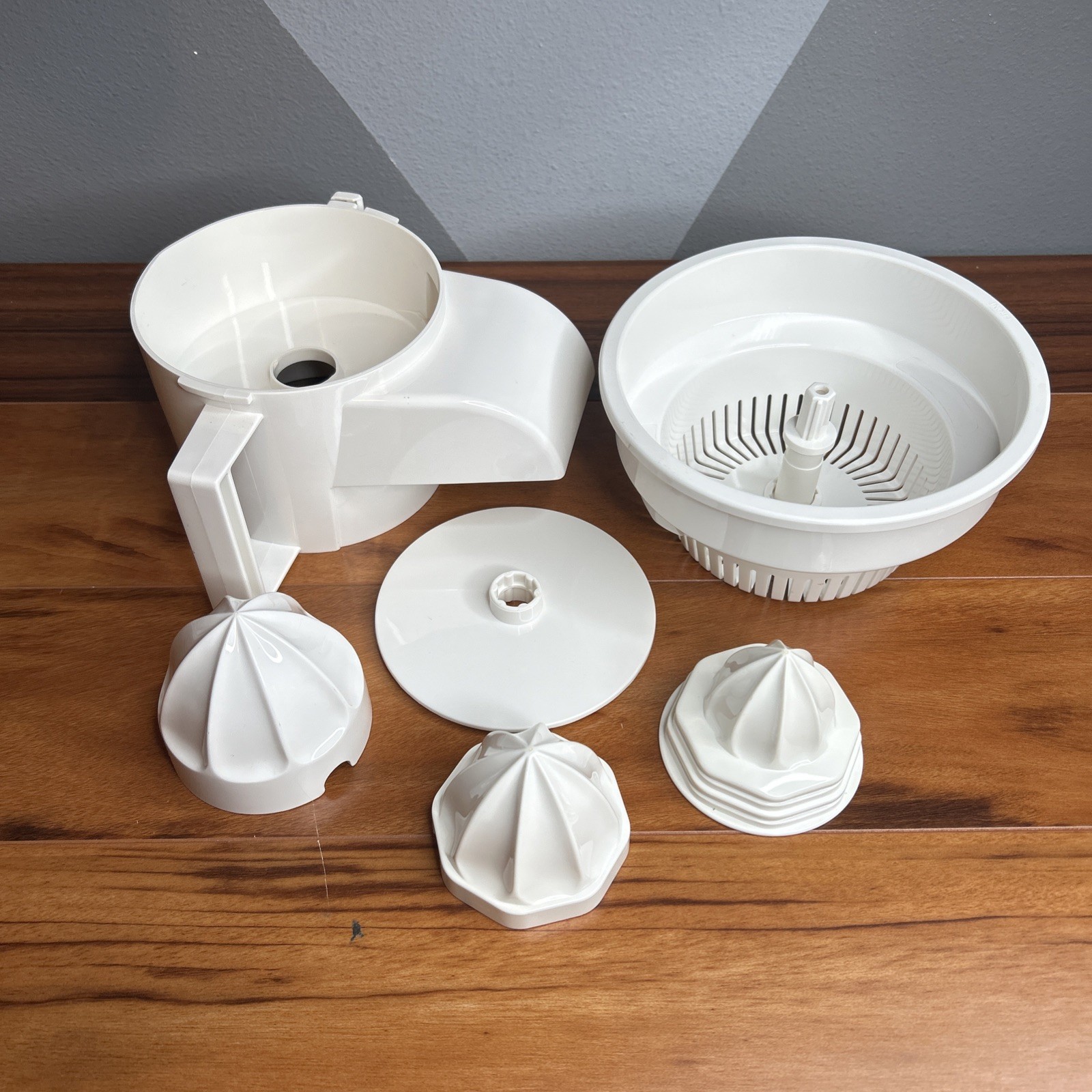 Cuisinart Little Pro Plus Work Bowl W/Chute, Ejector Disc, Citrus Juicer DLC-556