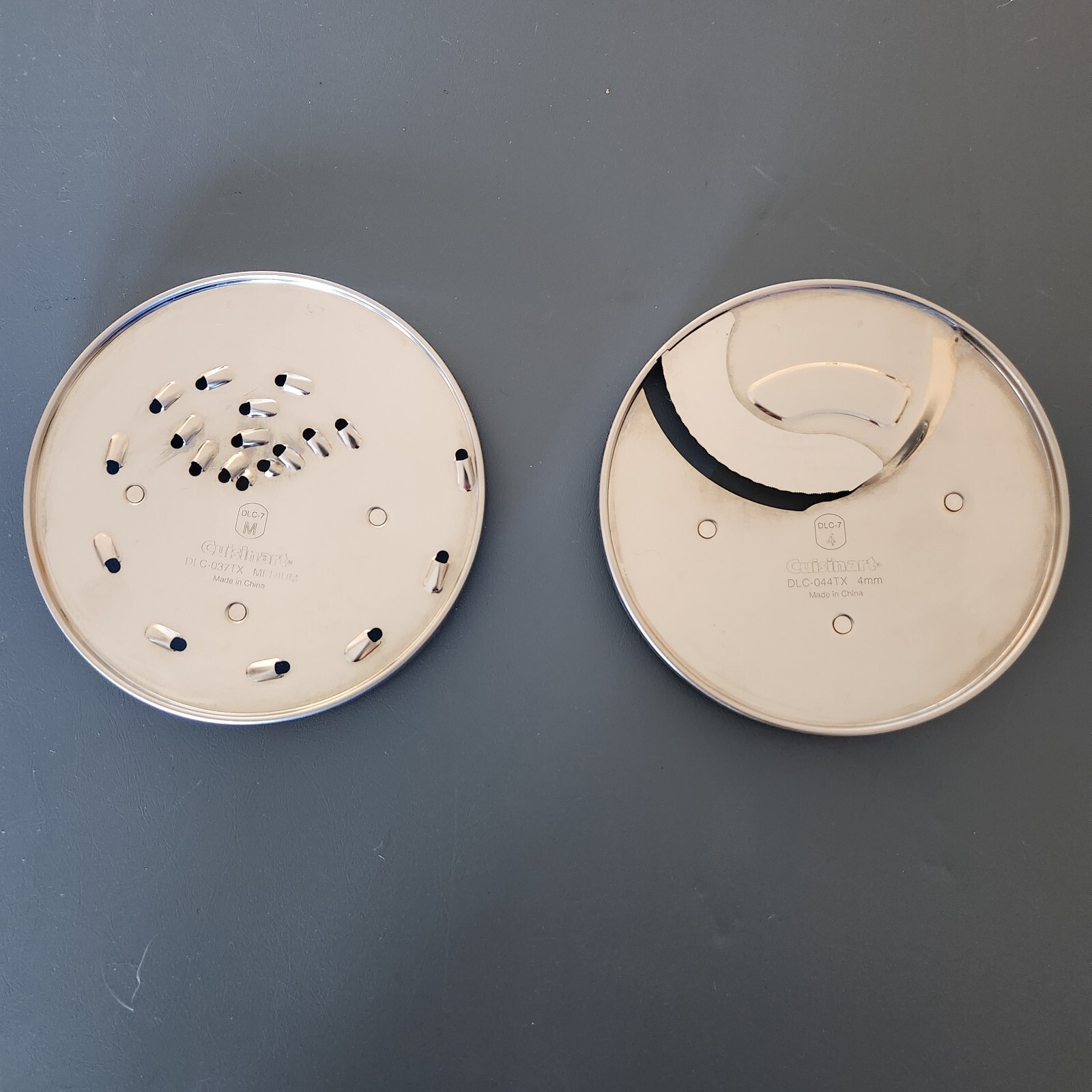 Cuisinart DLC-7 Super Pro Food Processor Disc Blade Lot Of 2 DLC-037 & DLC-044