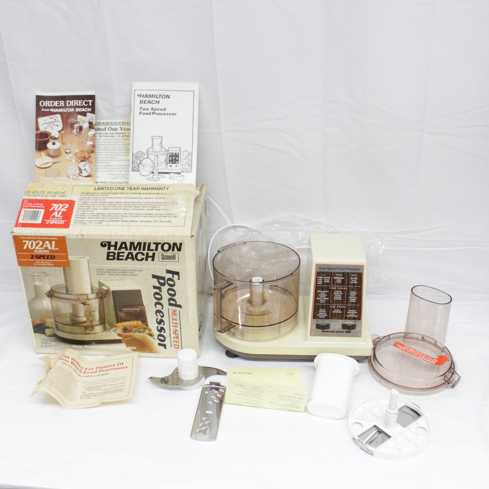 VINTAGE Hamilton Beach Food Processor Almond 702AL Made in USA 1987 NEW!