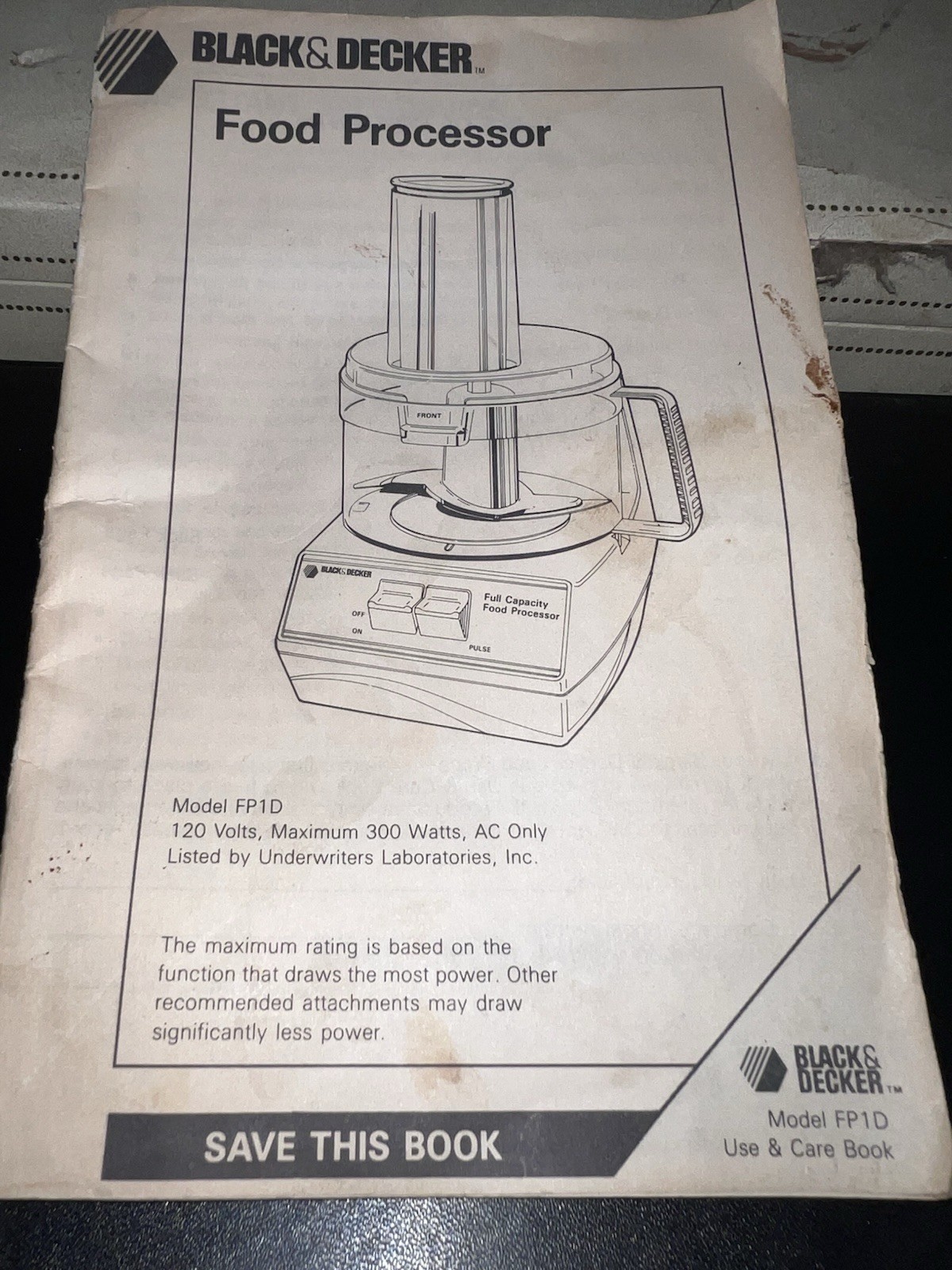 BLACK+DECKER D1FP1D Full Capacity Food Processor 300W Electric White w/ Blades