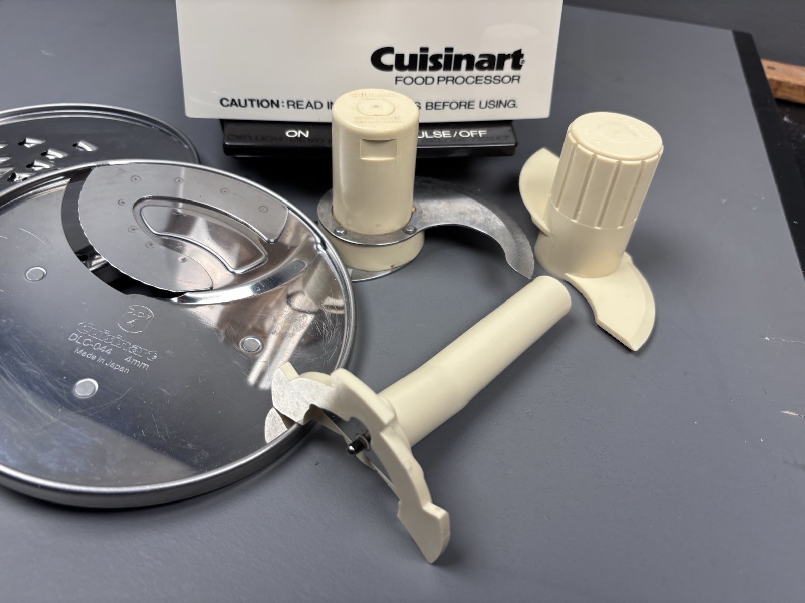 Vintage Cuisinart DLC-7P Super Pro Food Processor With Accessories Tested Used