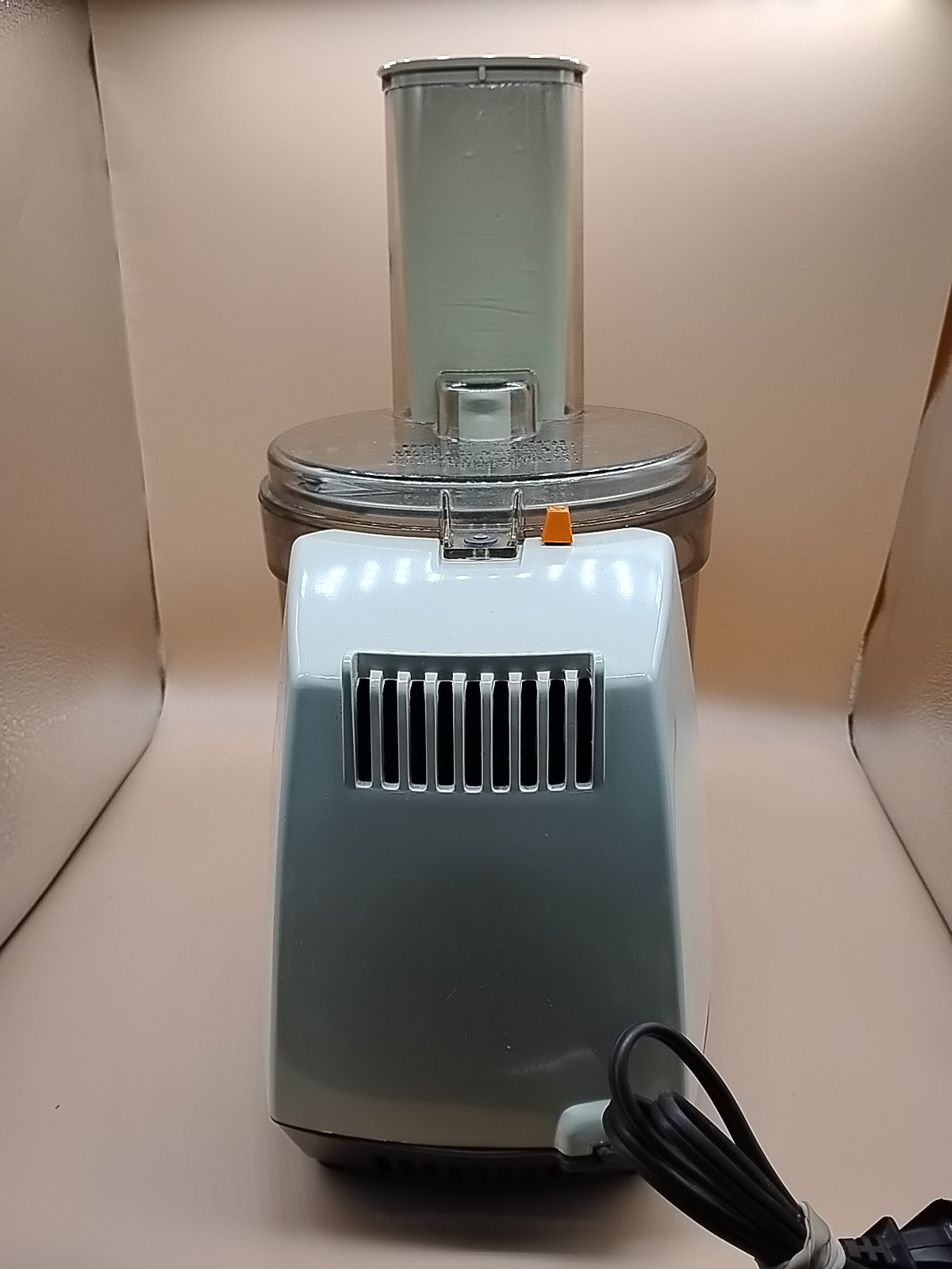 GE D2FP1 4200Food Processor 5-Cup Base w/ Bowl, Lid, Chopping & Shredding Blades