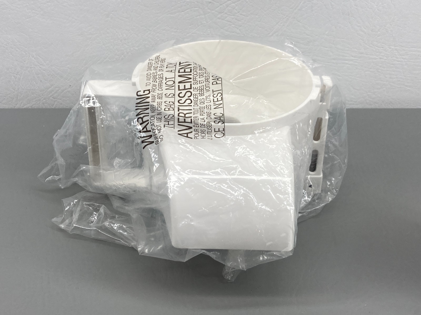 Cuisinart Little Pro Food Processor Citrus Juicer Chute Extractor DLC-507TX New