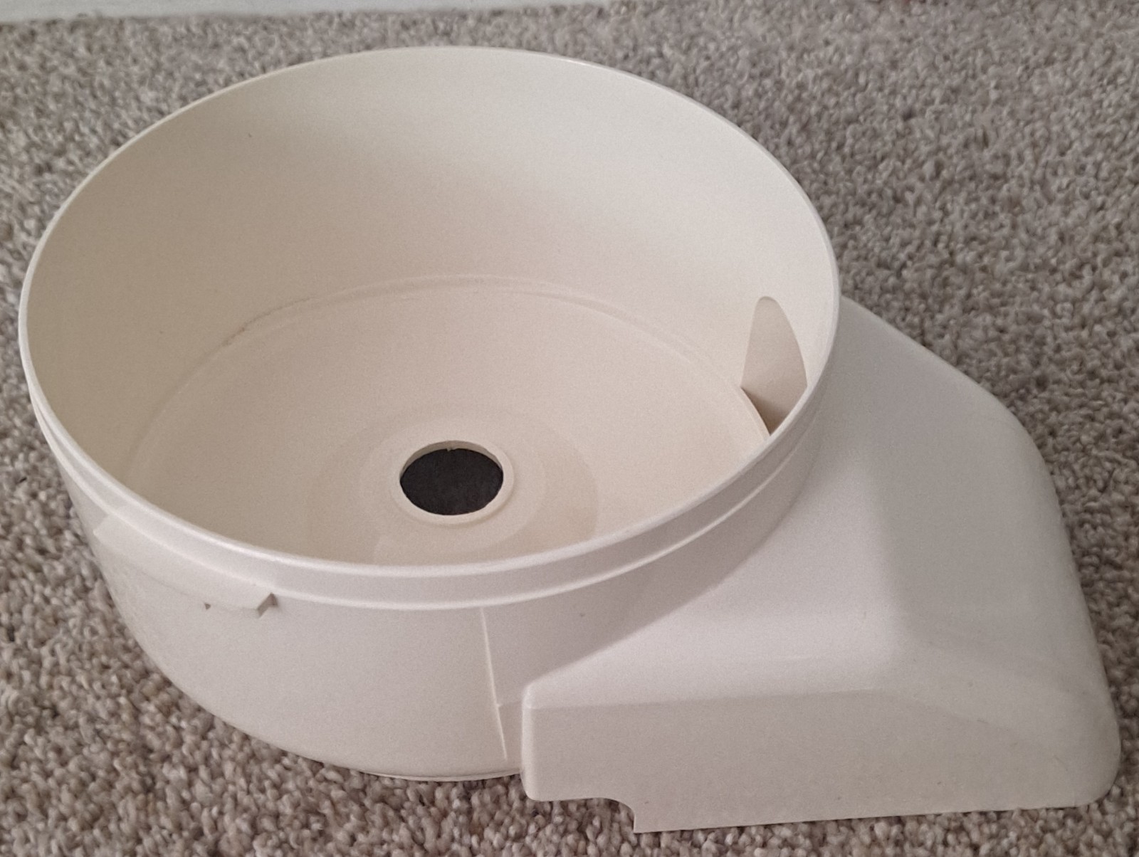Sunbeam Oskar Food Processor 14081 Replacement Chute Bowl SANITIZED