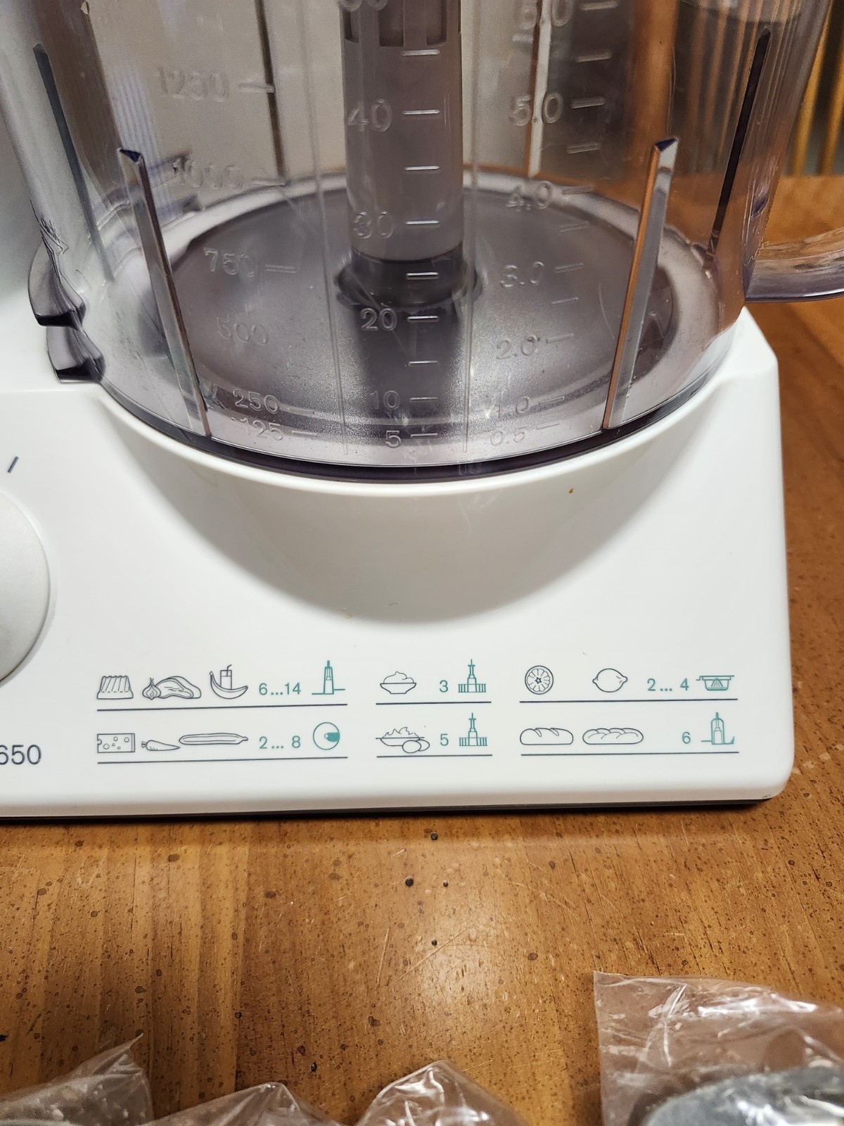 Braun Combimax K650 – 14 Speed Food Processor – Blades Shown Included – Works!