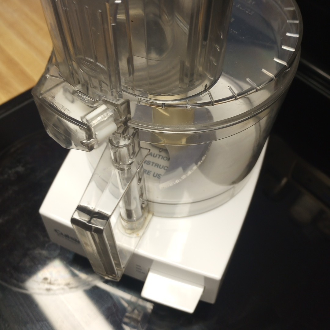 Cuisinart 7-Cup Pro Classic Food Processor, 600-Watt Motor, Vegetable Chopper