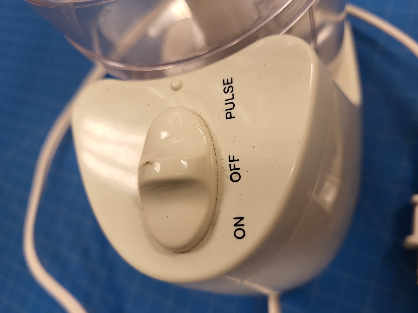 White Westinghouse Food Processor WMC200 White Kitchen Appliance Food Prep