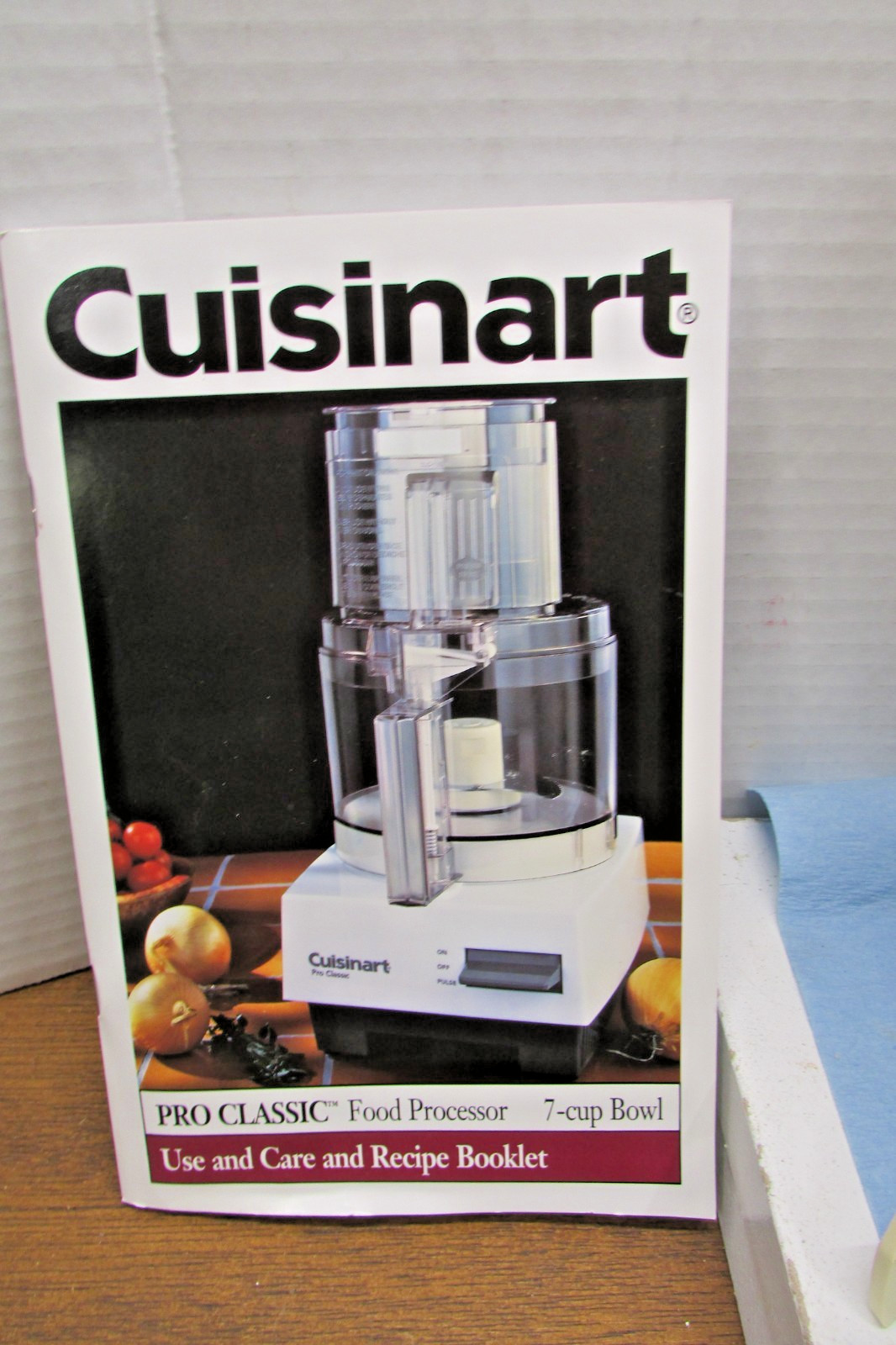 Cuisinart Pro Classic DLC-10S 7-Cup Food Processor W/ Attachments & User Manual