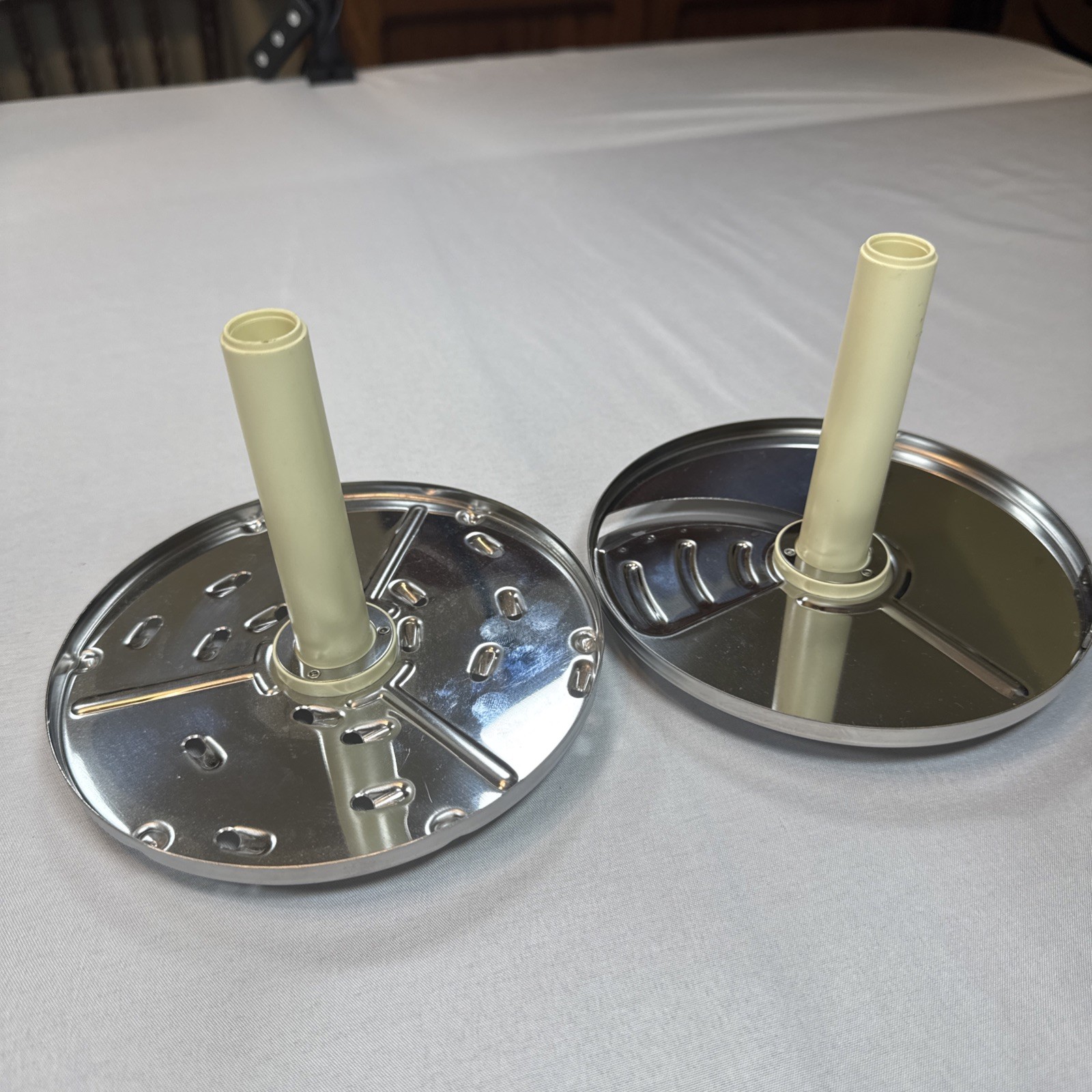 New Cuisinart DLC-5TX Food Processor Disc Blades Shred Slice DLC-108TX DLC-103TX