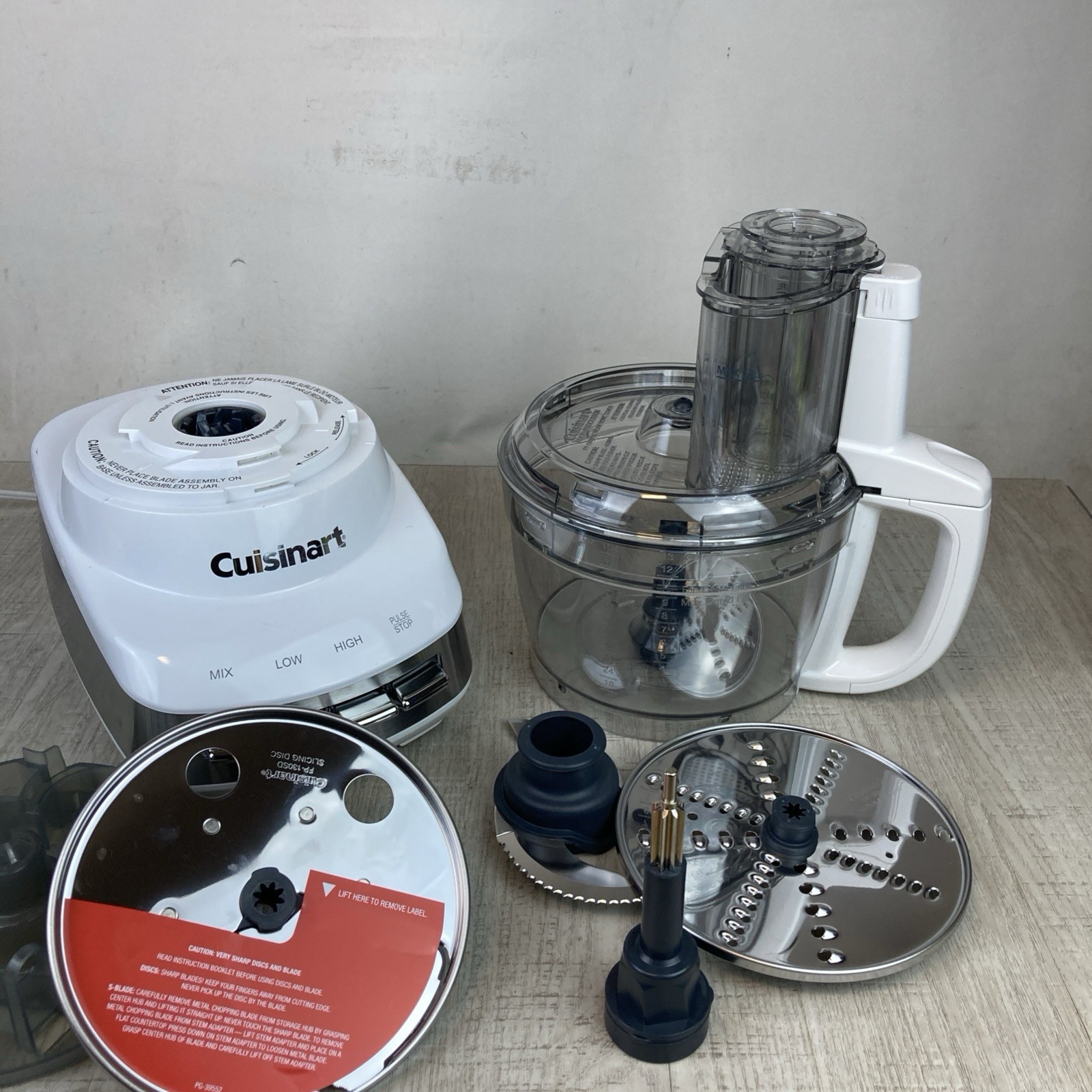 Cuisinart FP-130 Core Custom 13-Cup Food Processor, White brand new