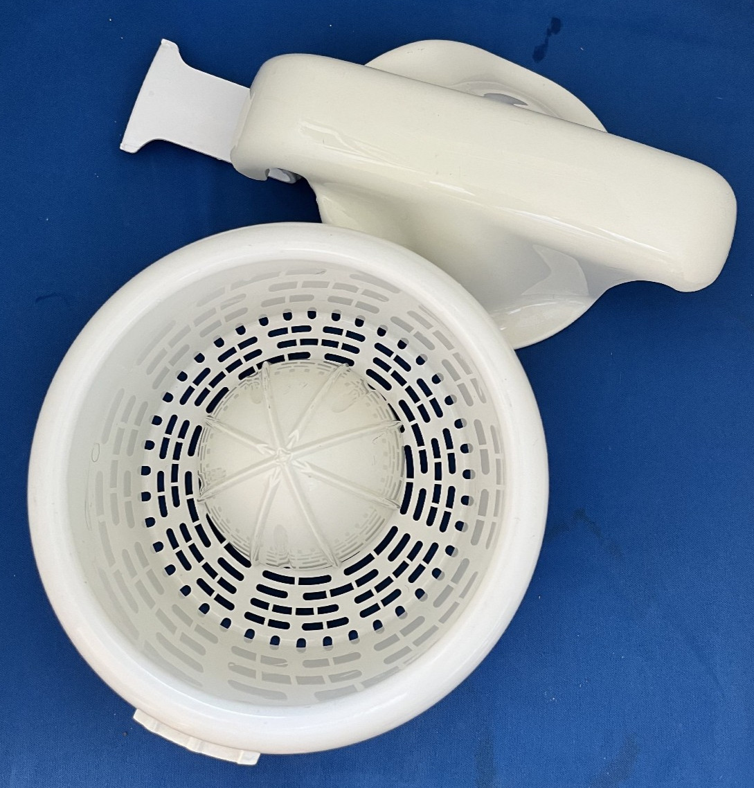 CITRUS JUICER EXTRACTOR ATTACHMENT KITCHENAID FOOD PROCESSOR in WHITE 8212025