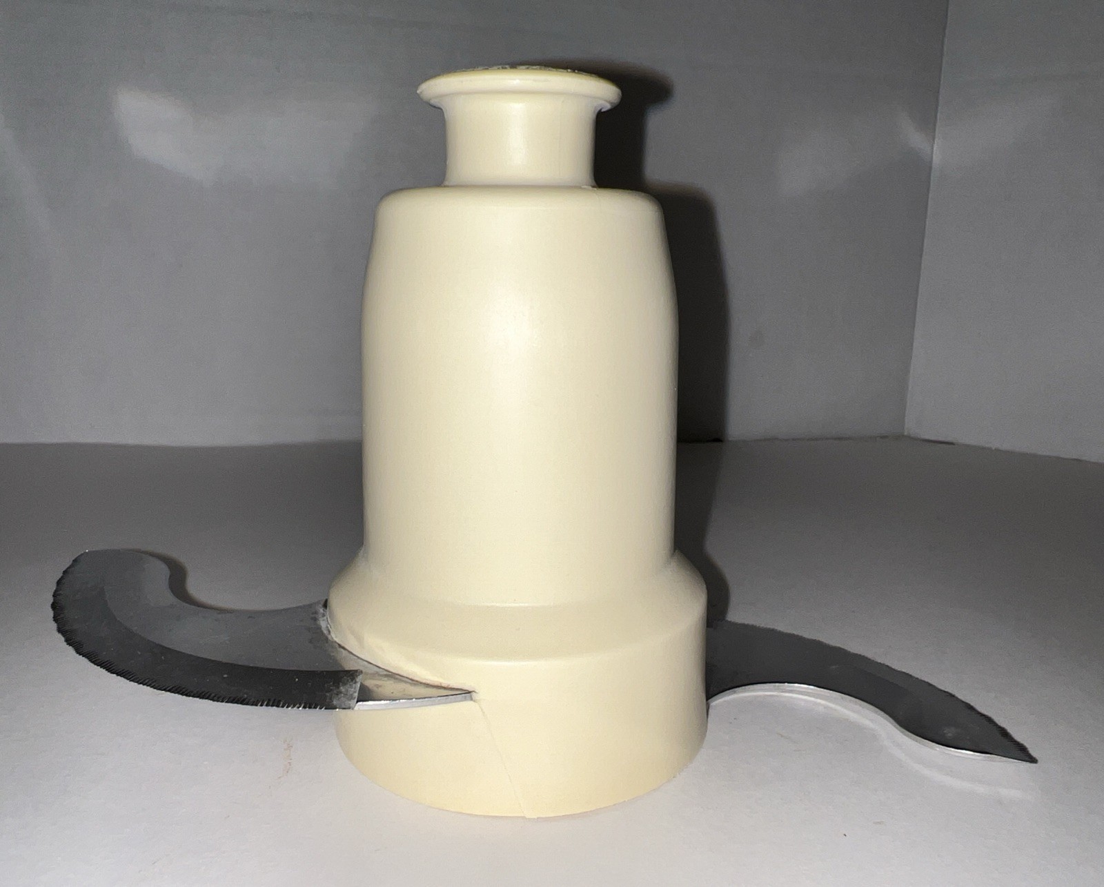 Cuisinart FP-16 Food Processor Elite One (1)REPLACEMENT BLADE Chopper FP16-LCB