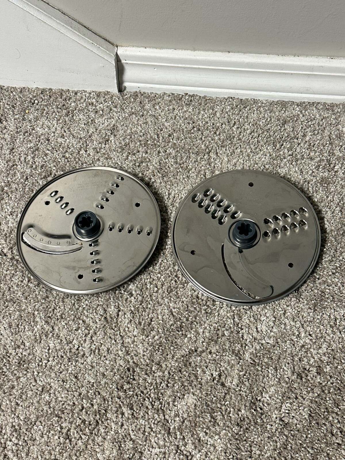 Cuisinart Food Processor FP8 Fine Shredding Medium Slicing Discs FP-8FD FP-8MD